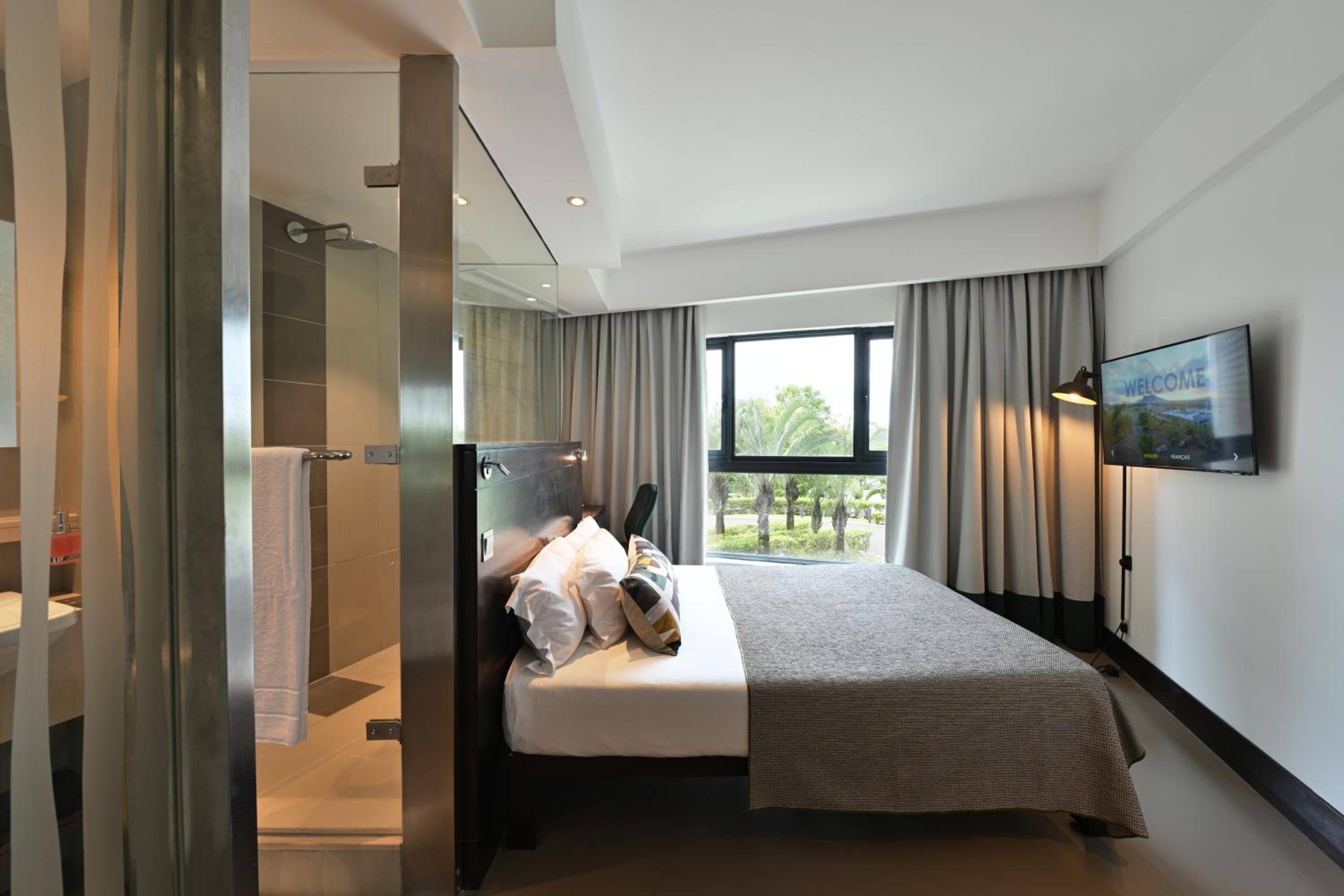 Standard Queen Room - Photo 5