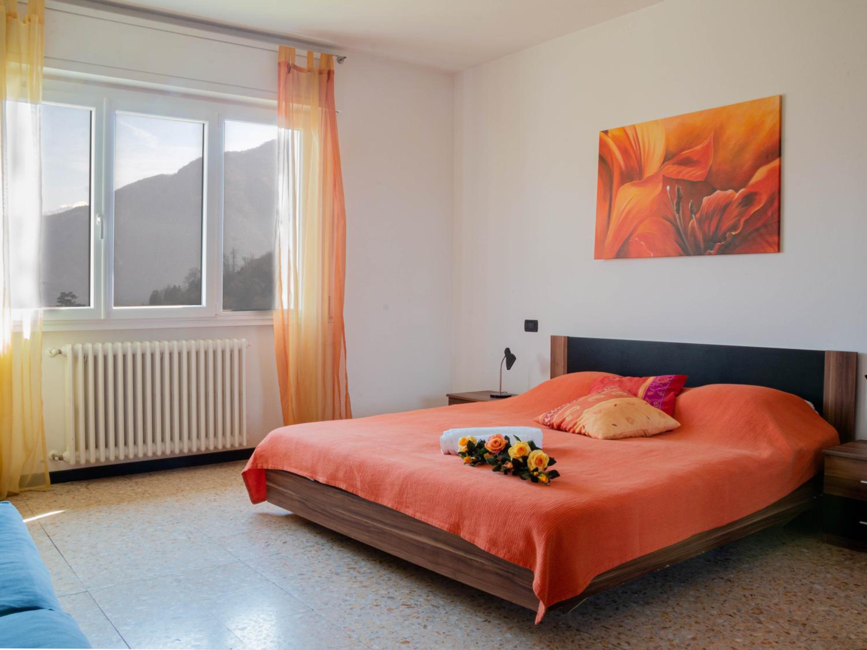Three-Bedroom Apartment photo 1