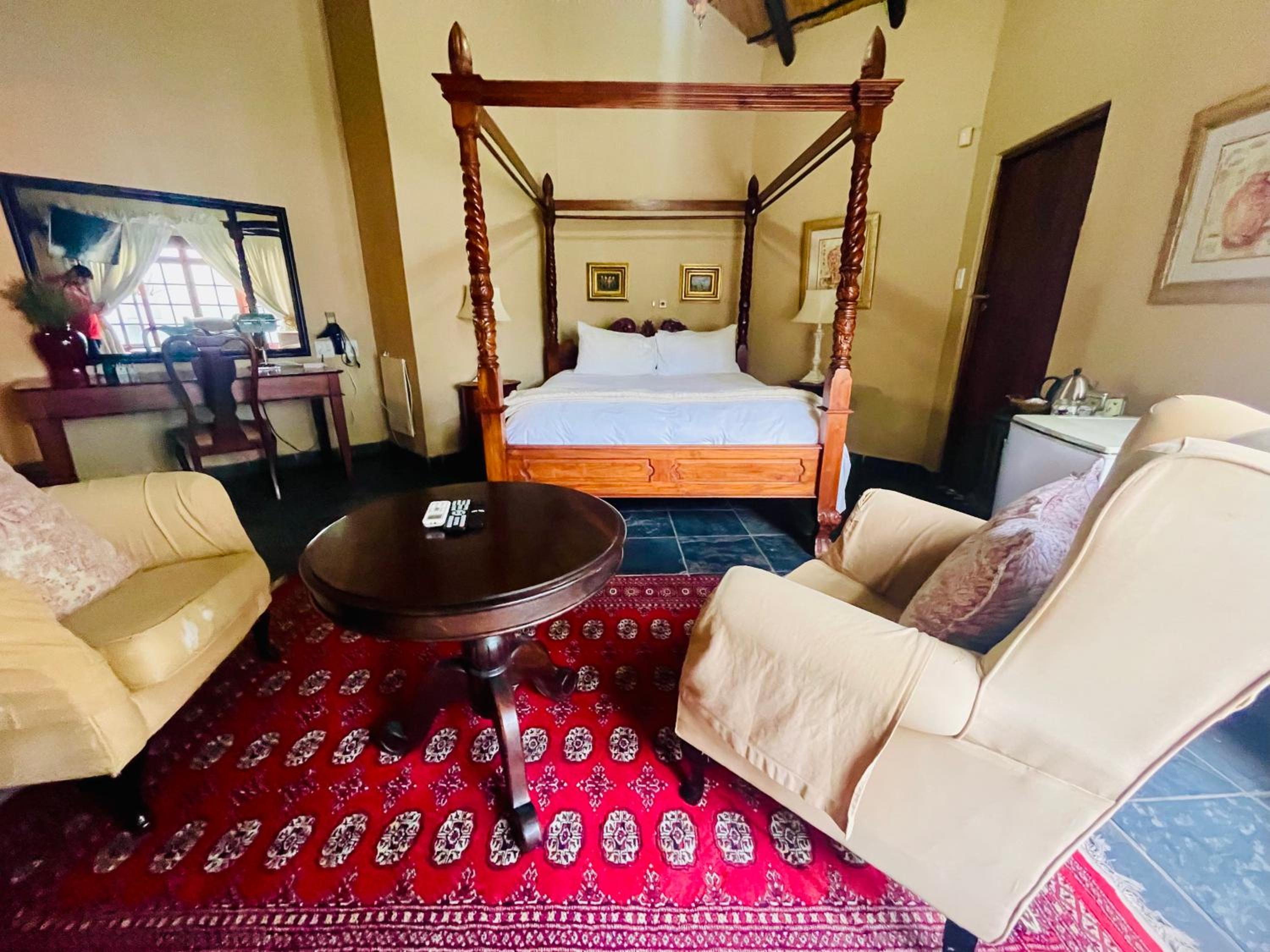 Standard Queen Room photo 2