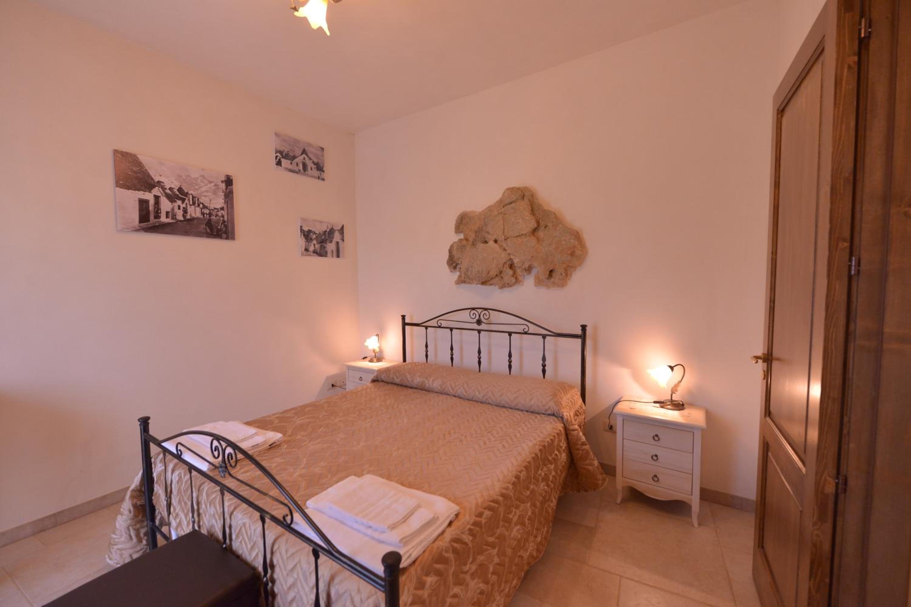 One-Bedroom Apartment (2 Adults + 2 Children) photo 3