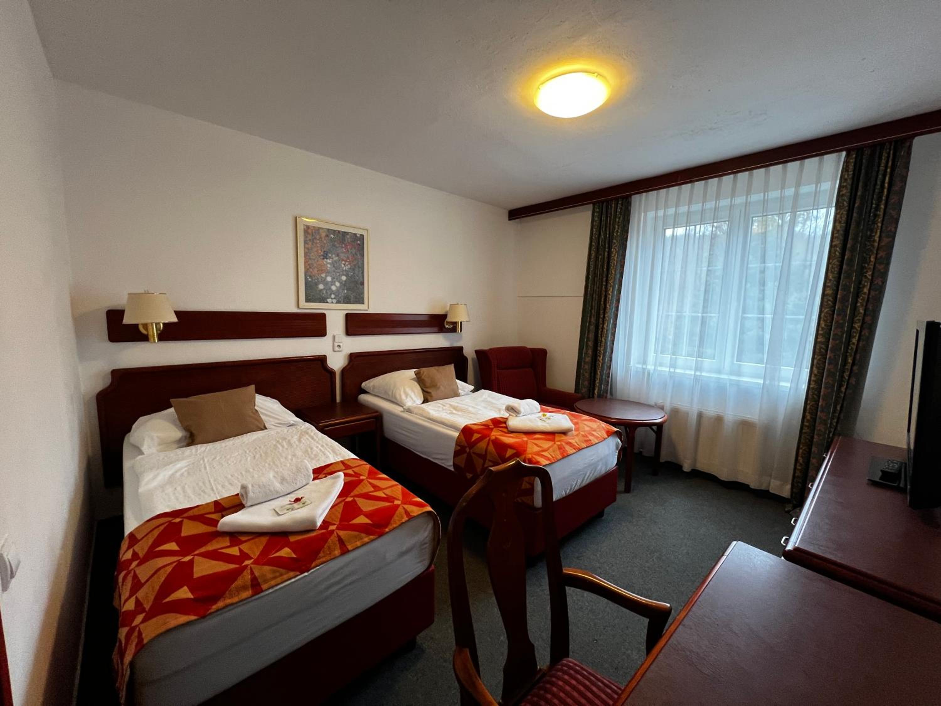 Double or Twin Room photo 1