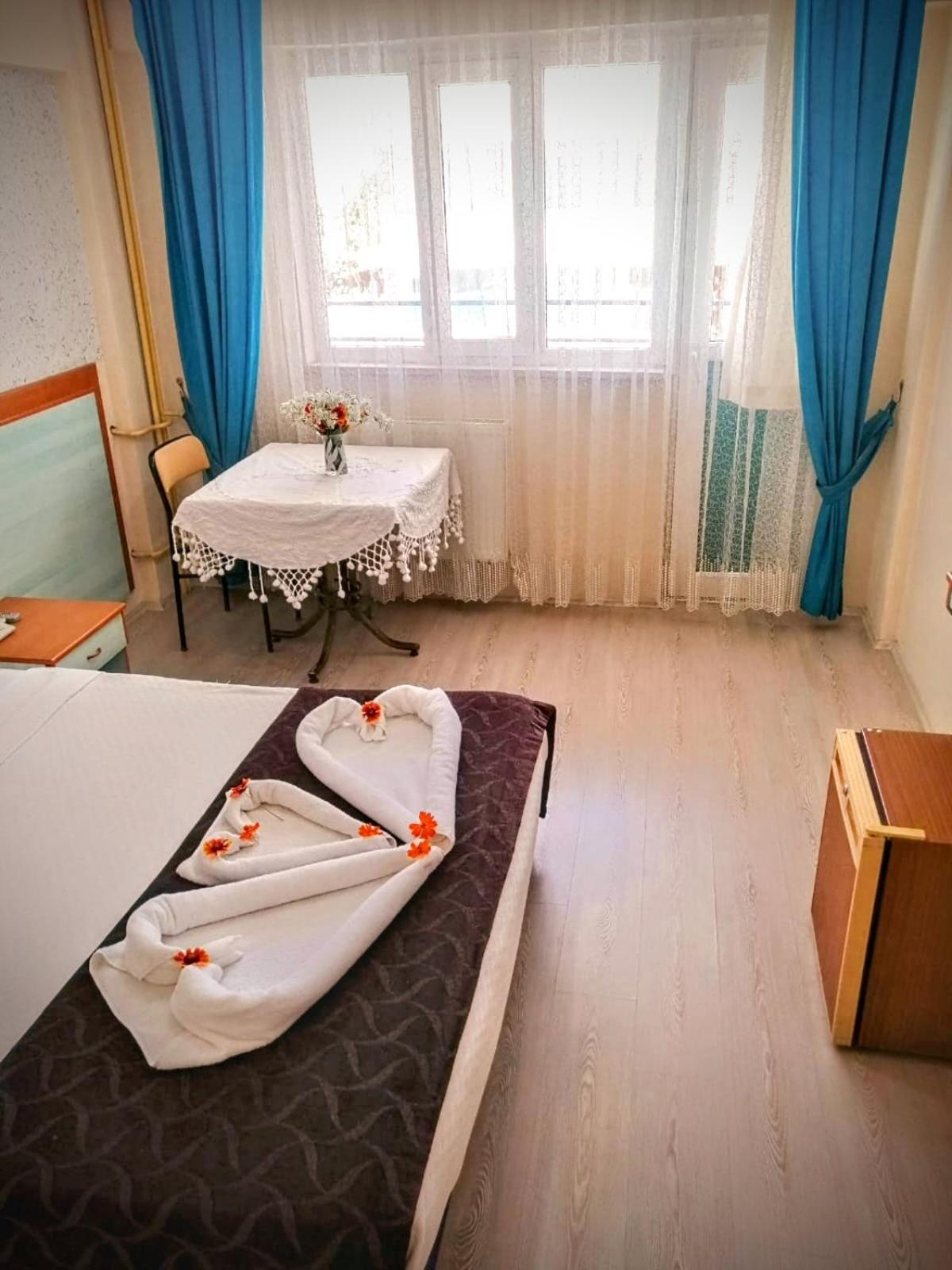 Double or Twin Room photo 2