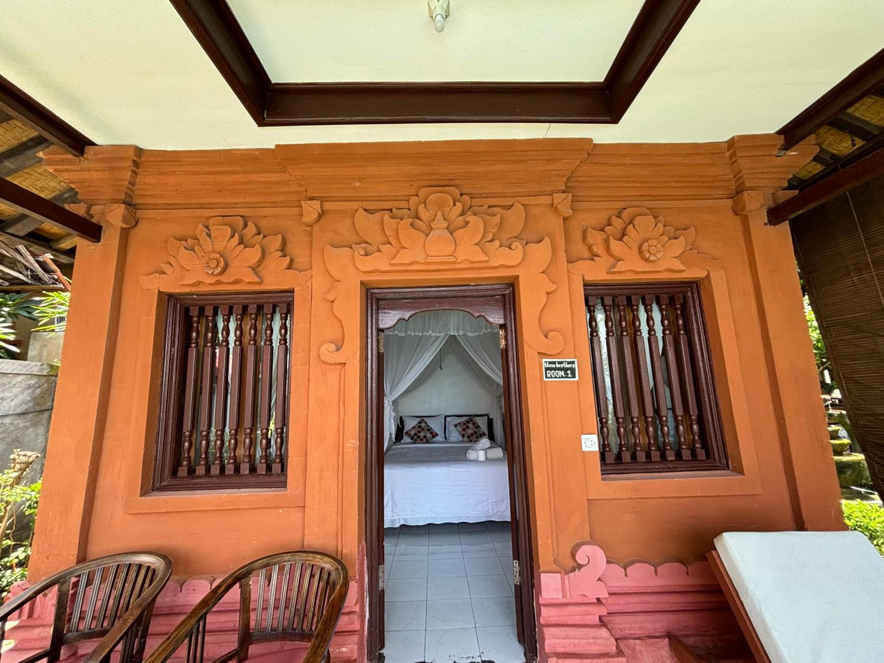 Bungalow with Sea View photo 2