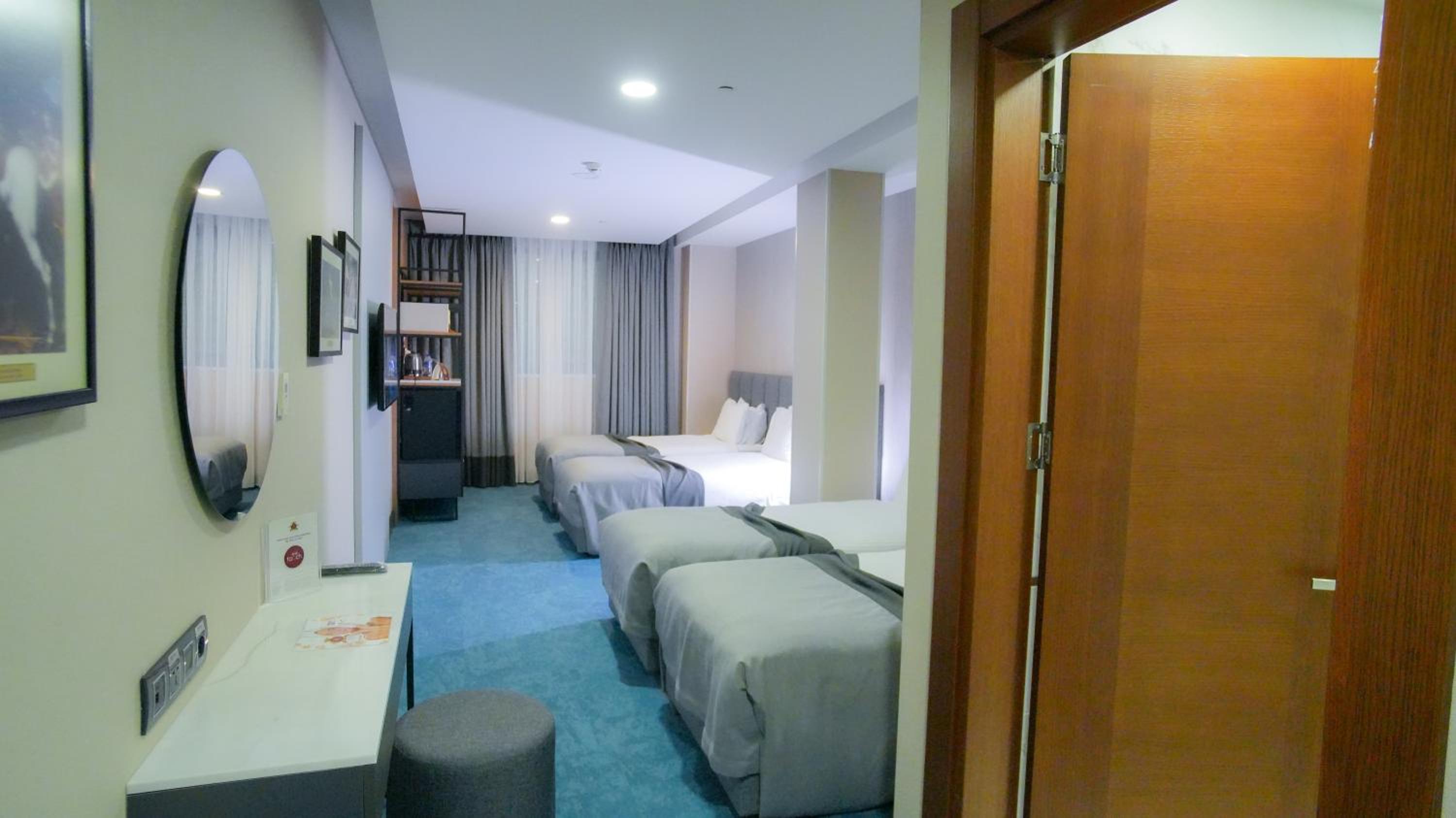 Quadruple Room photo 2