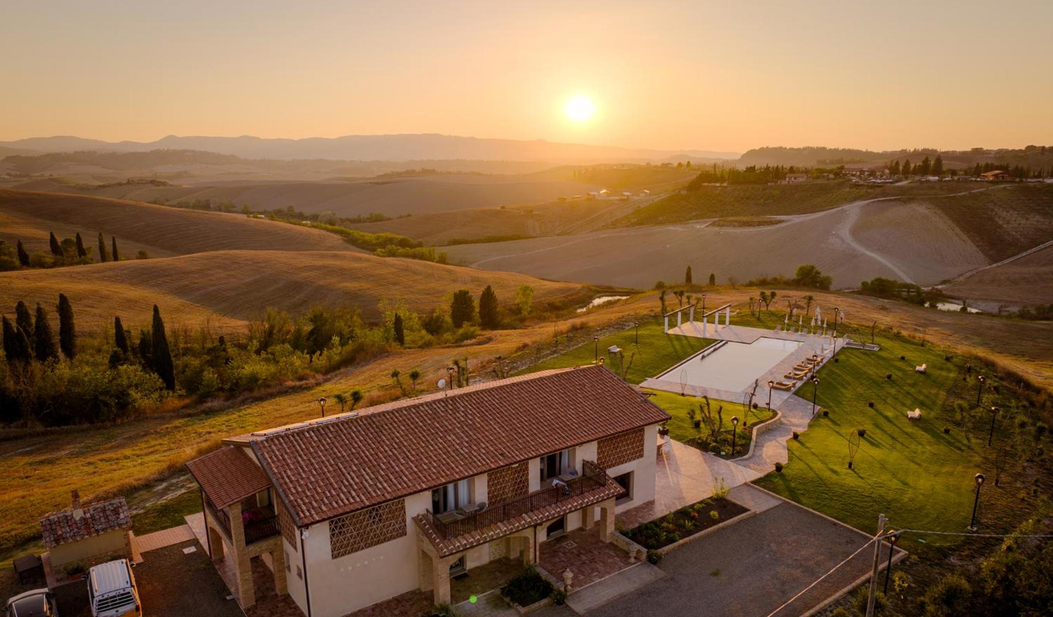 Villa photo 2