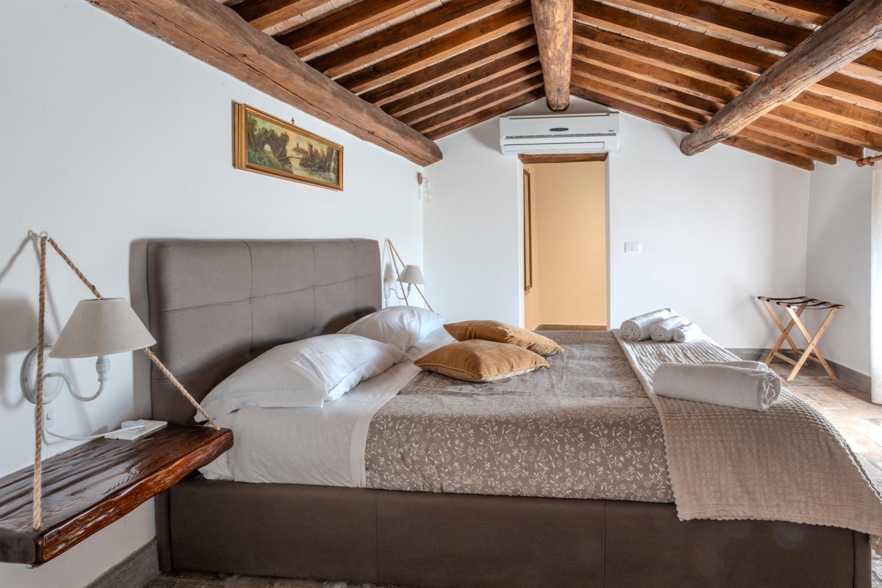 Double Room - Photo 2