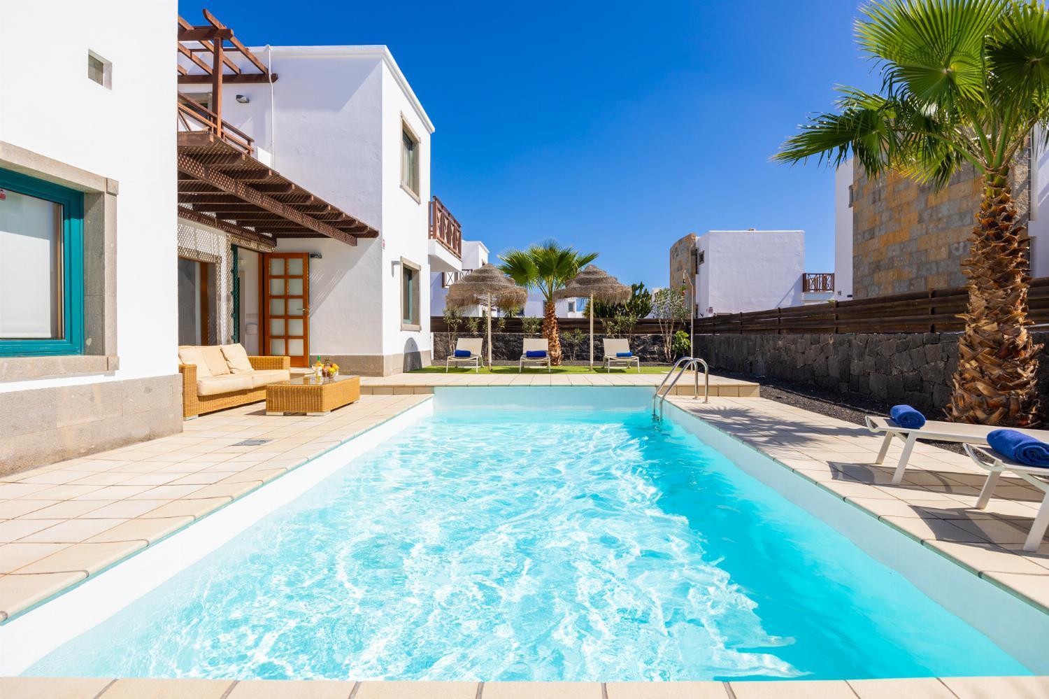 Villa de Tres Habitaciones