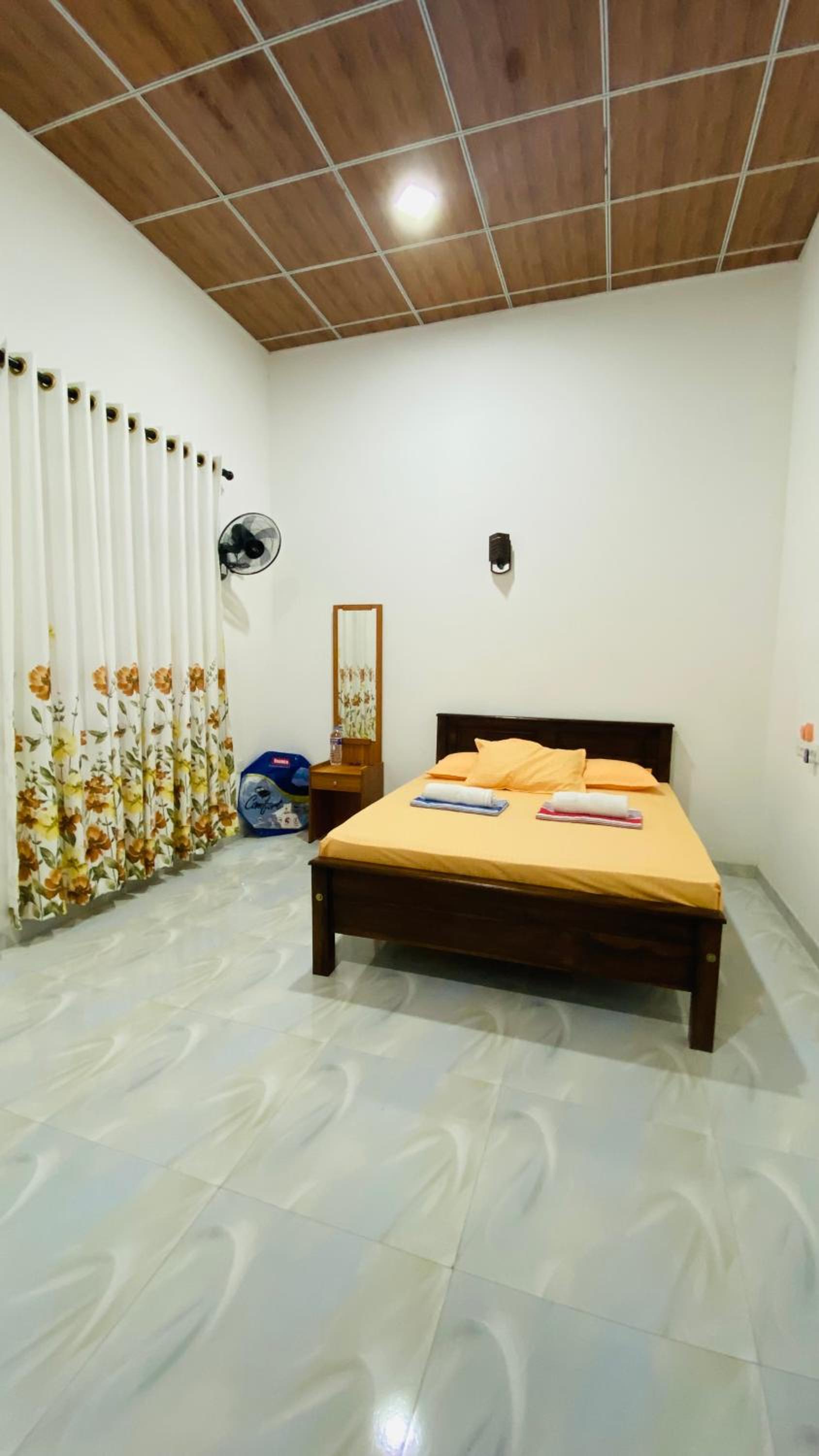 Double Room With Shared Bathroom photo 1