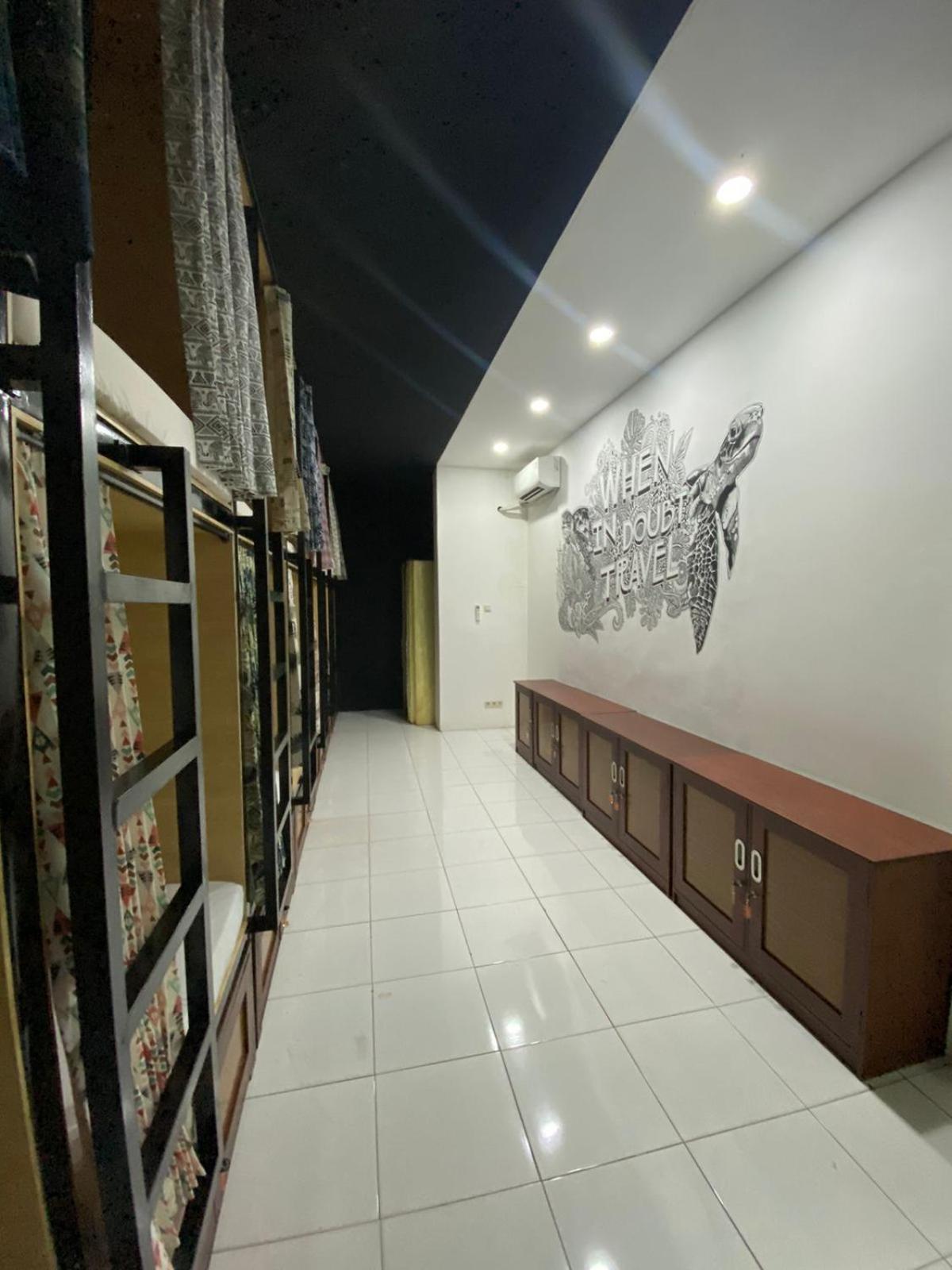 Mixed Dormitory Room photo 1