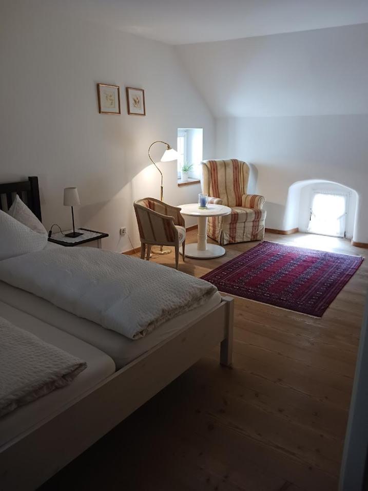 Double Room with Private Bathroom photo 3