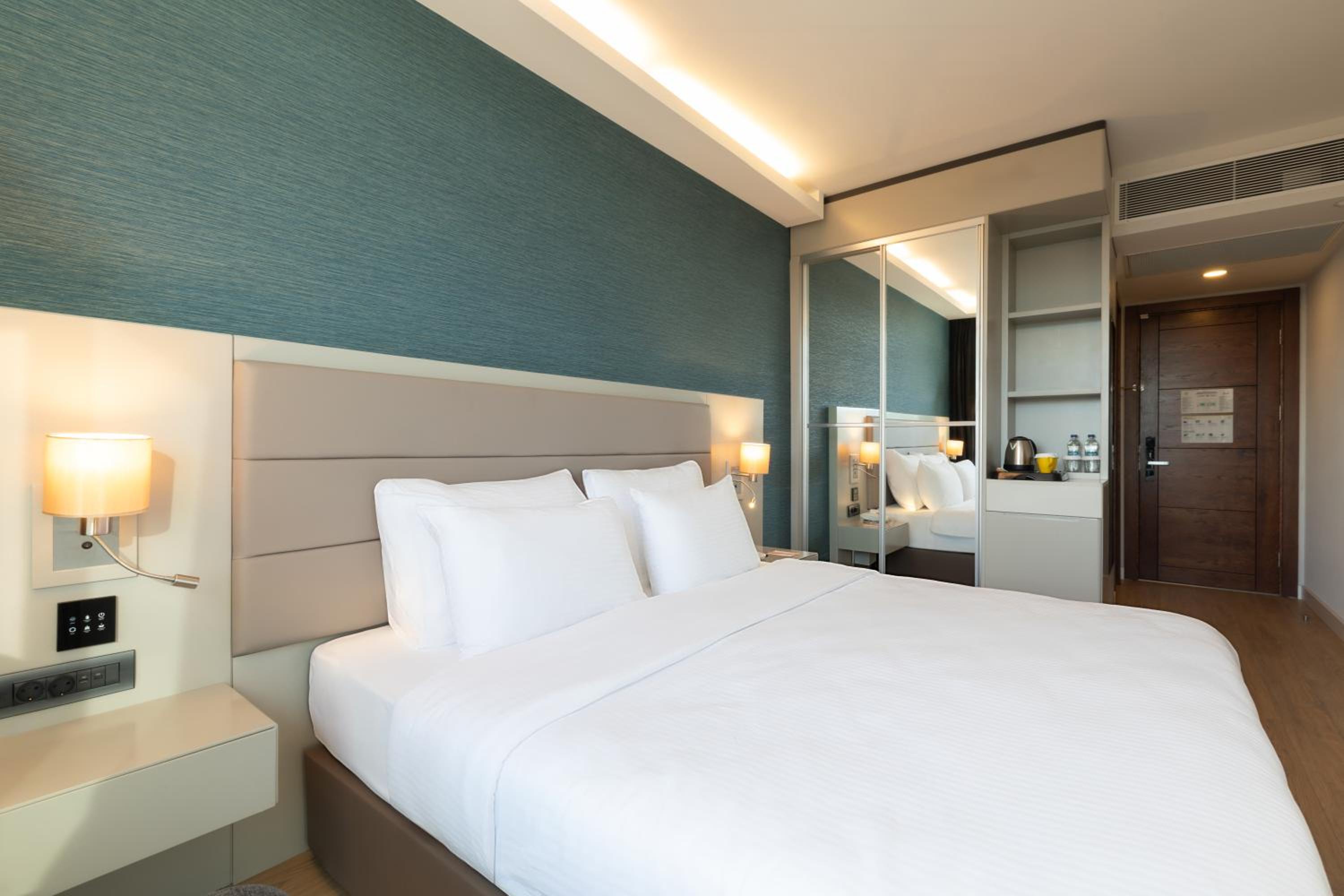 Superior King Room photo 1