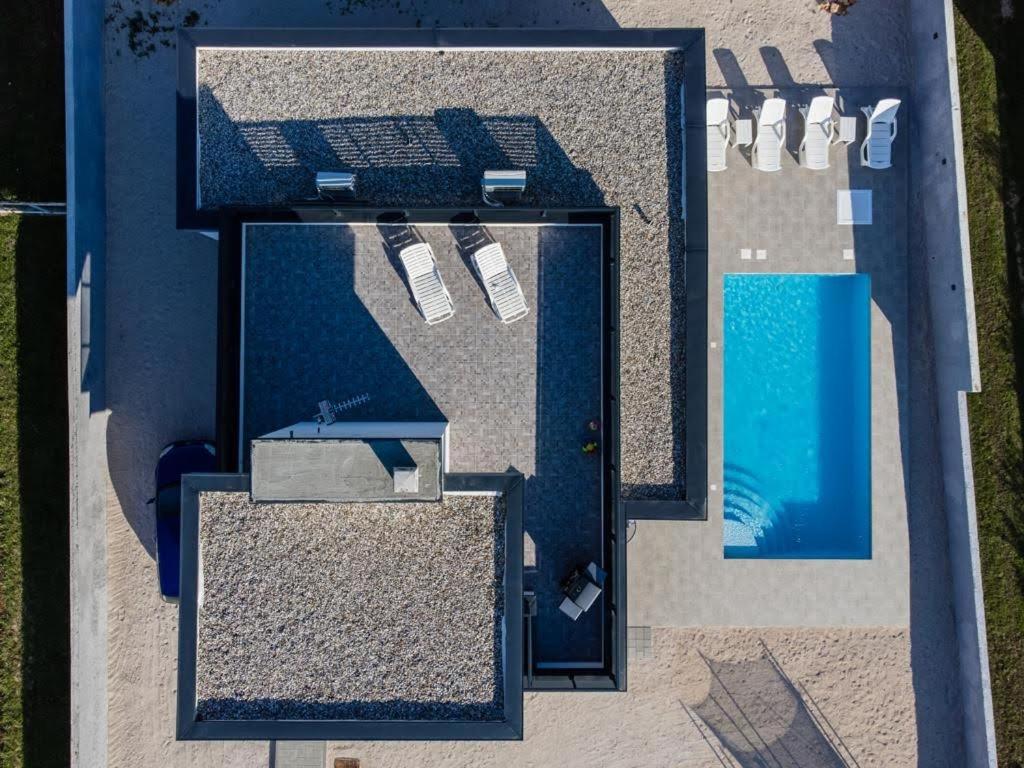 Villa with Private Pool photo 3