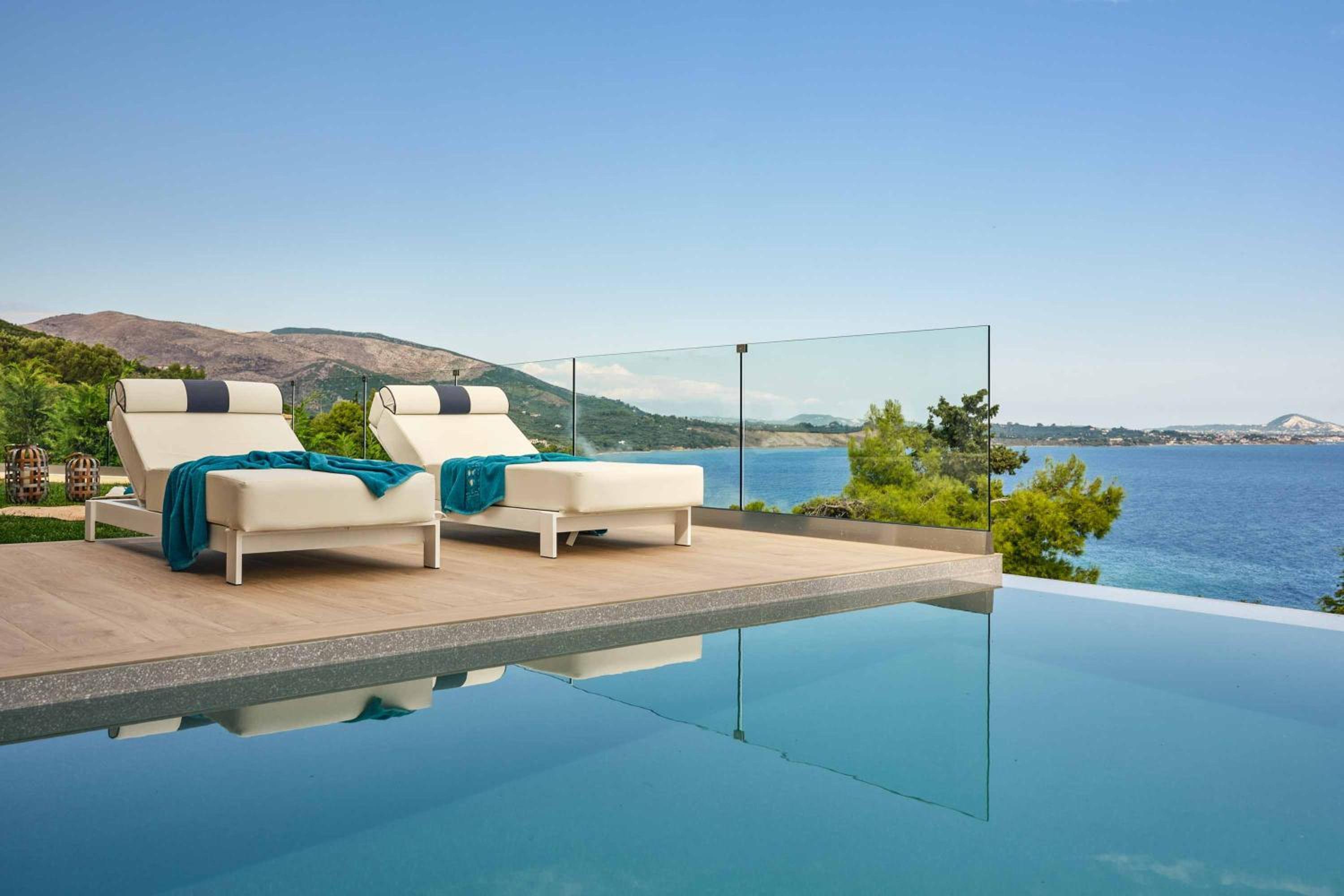 Four-Bedroom Villa photo 3
