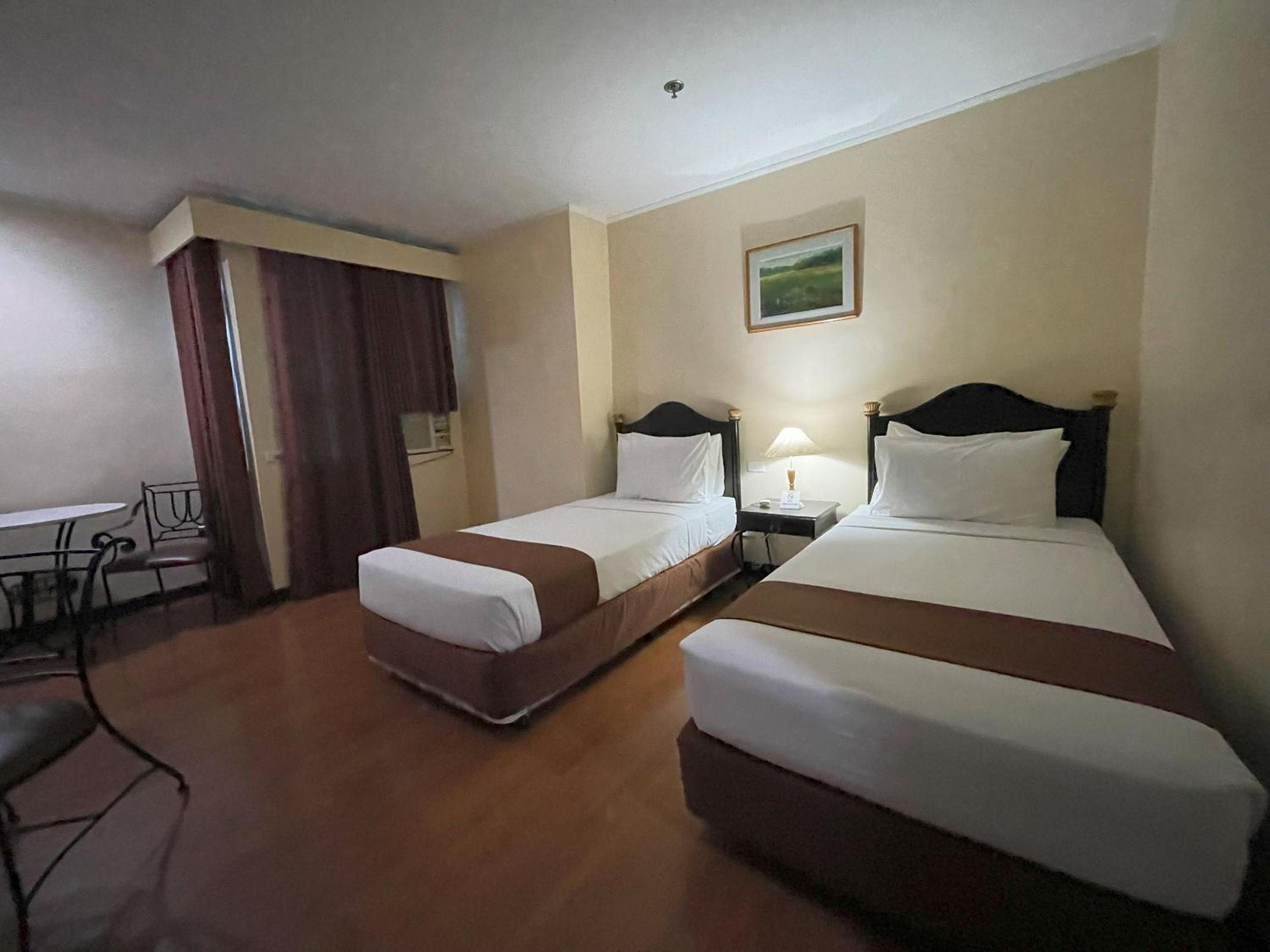 Superior Queen Room - Photo 8
