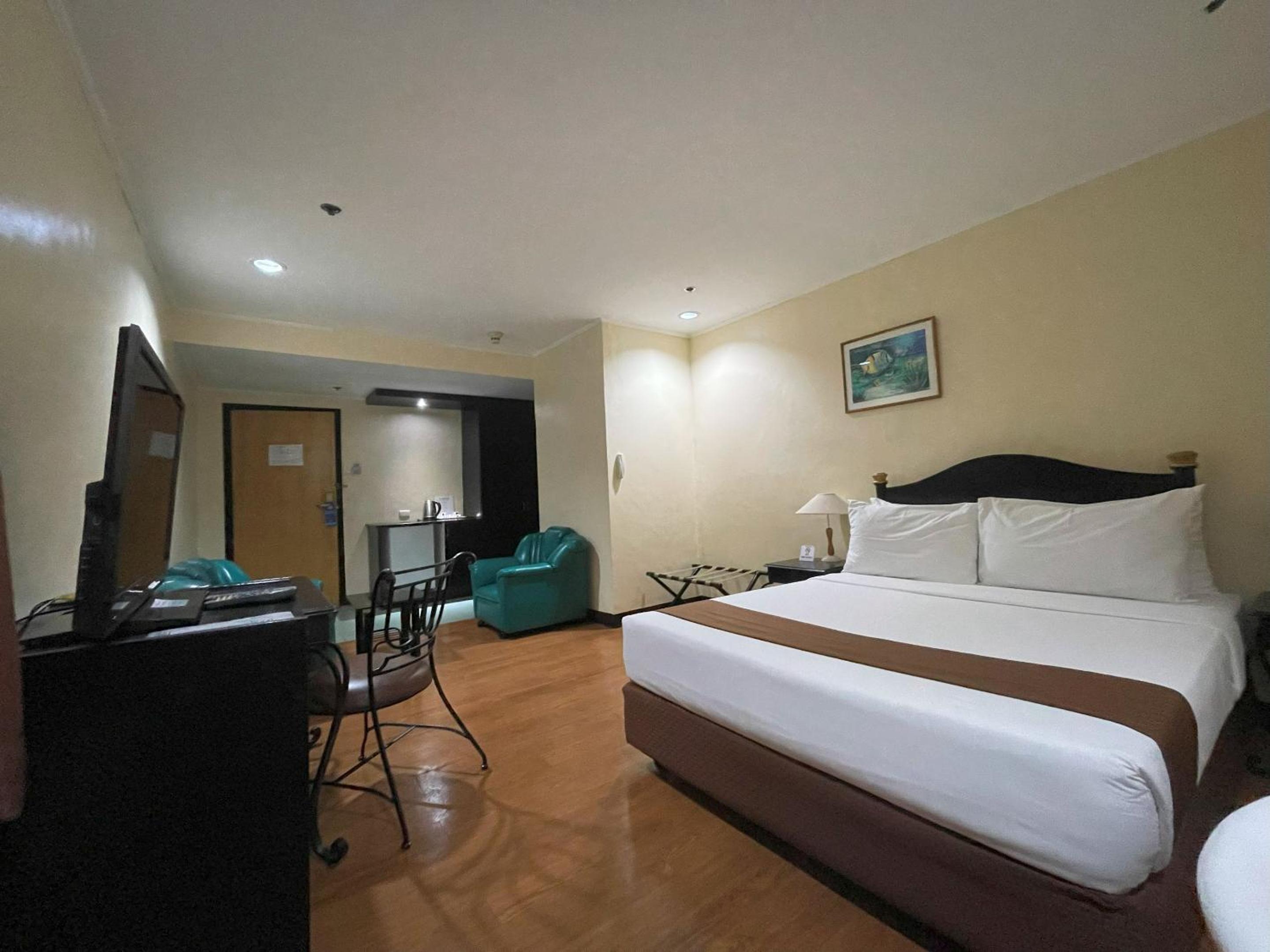 Junior Suite - Photo 12