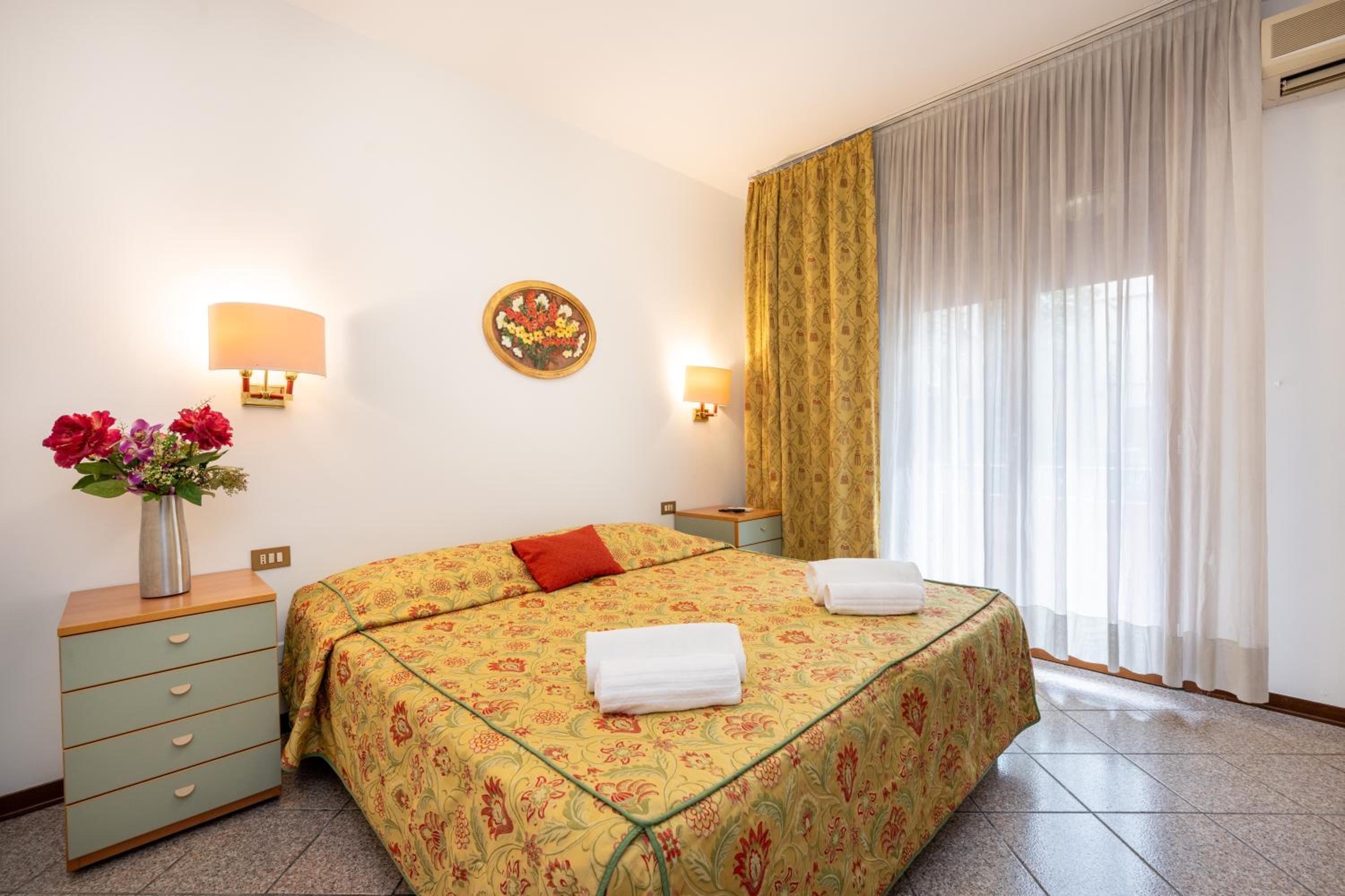 Triple Room - Photo 6