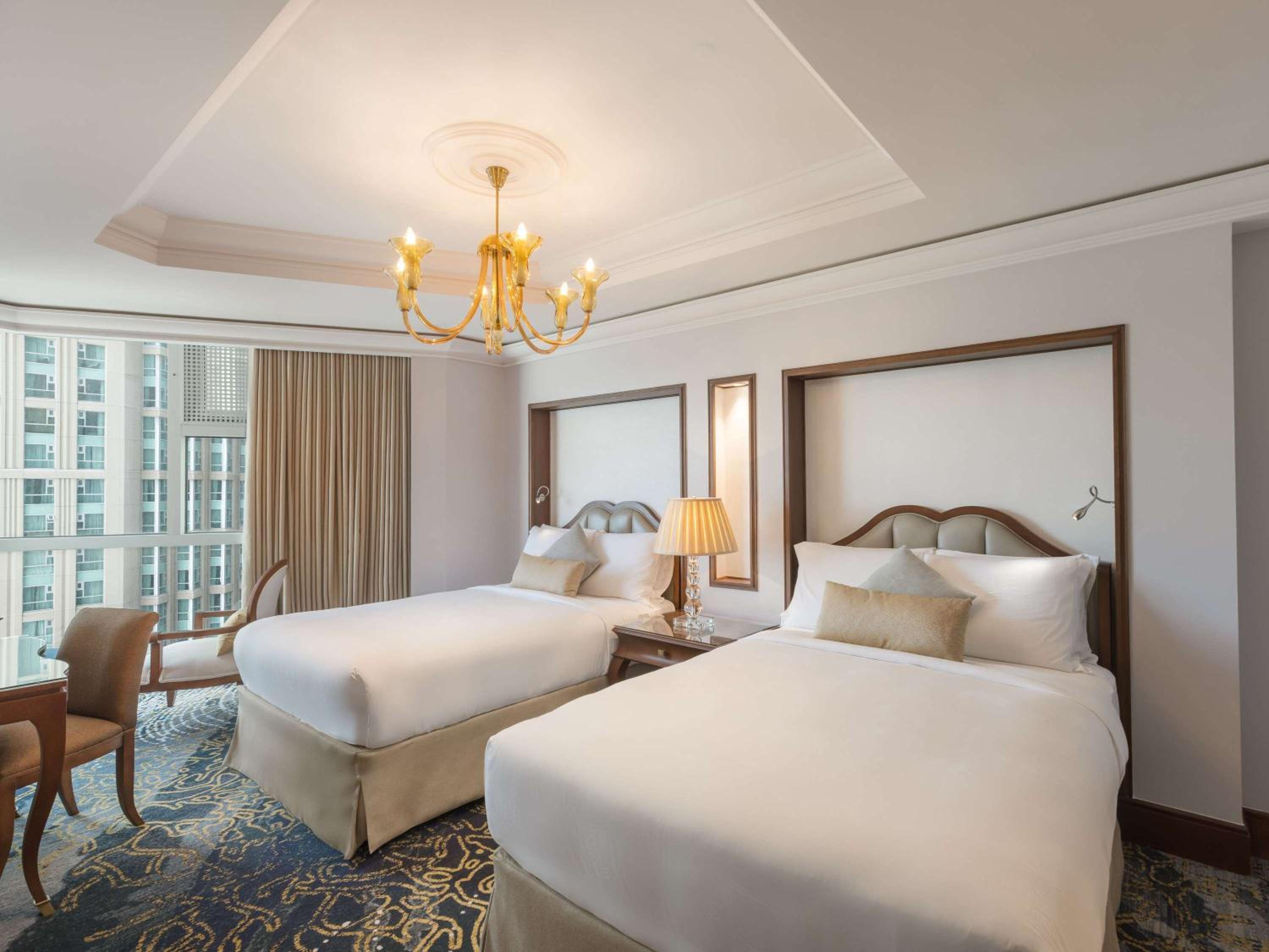 Royal Two-Bedroom Suite with Partial Kaaba View
