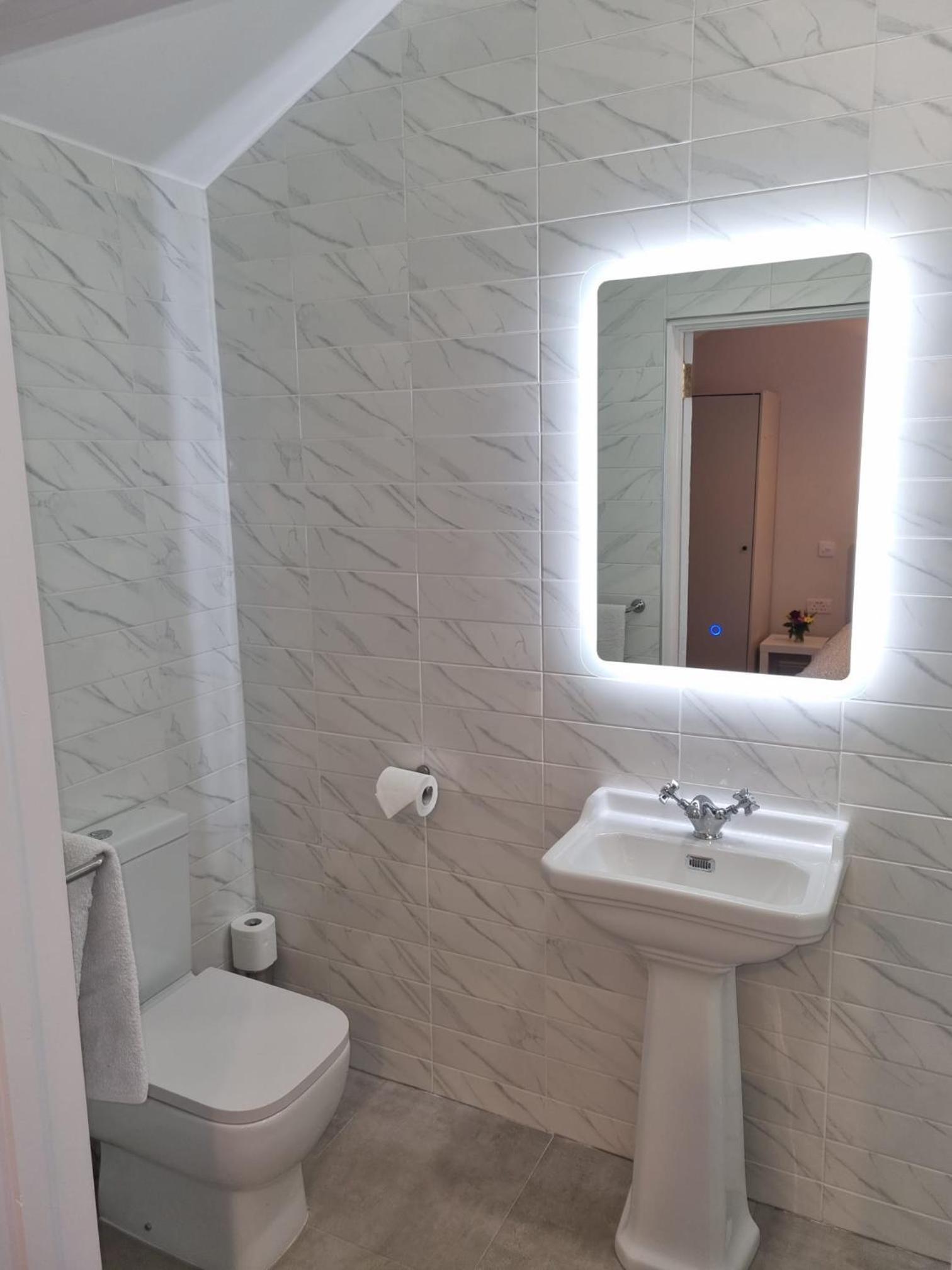 Superior Twin Room photo 2