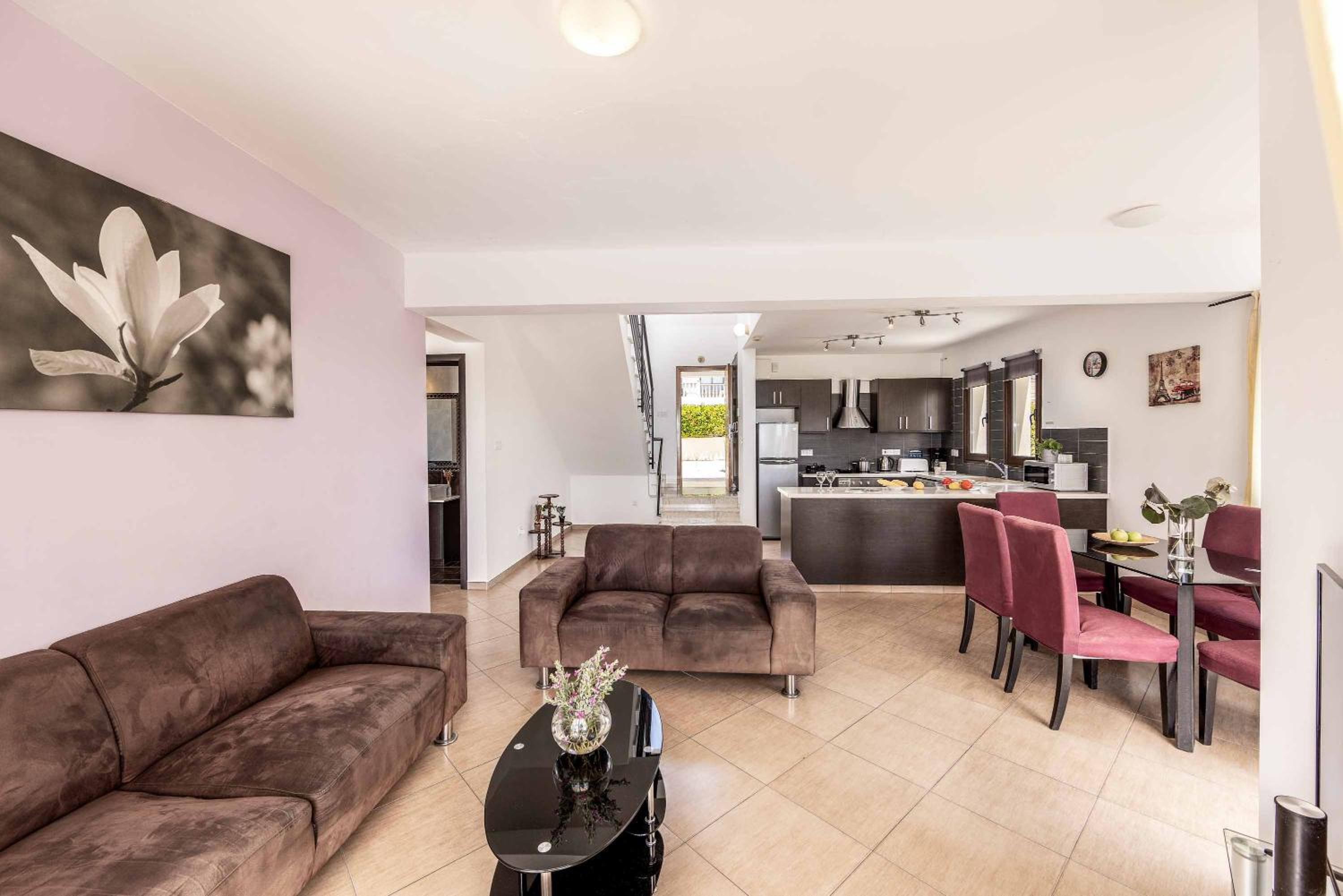 Villa photo 1