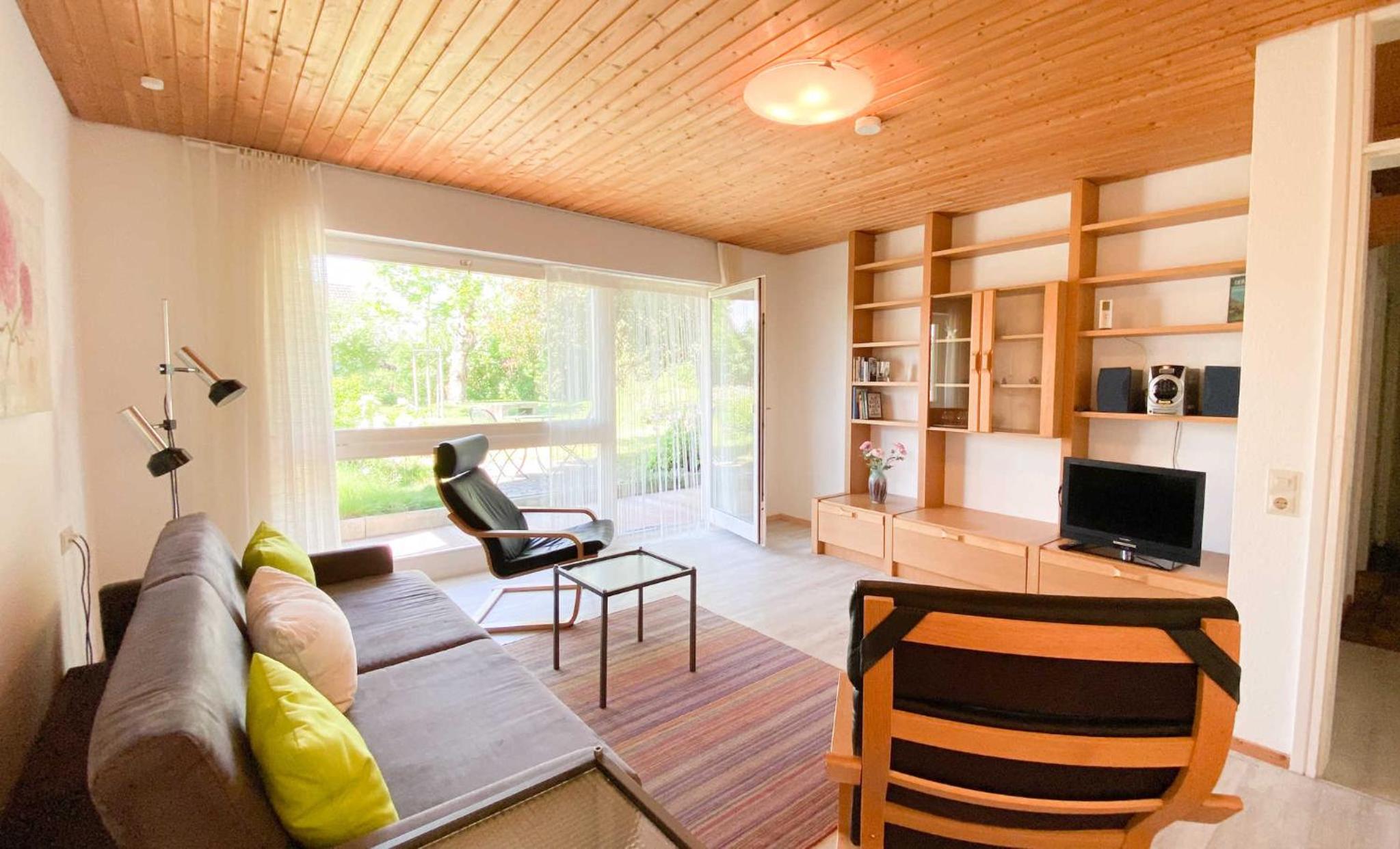 One-Bedroom Apartment with Terrace photo 1