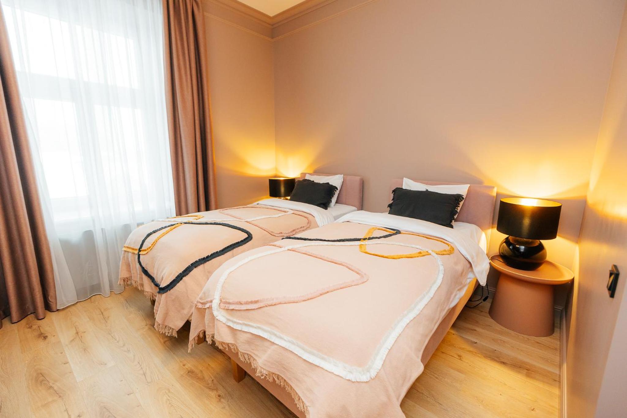 Twin Room - Photo 1