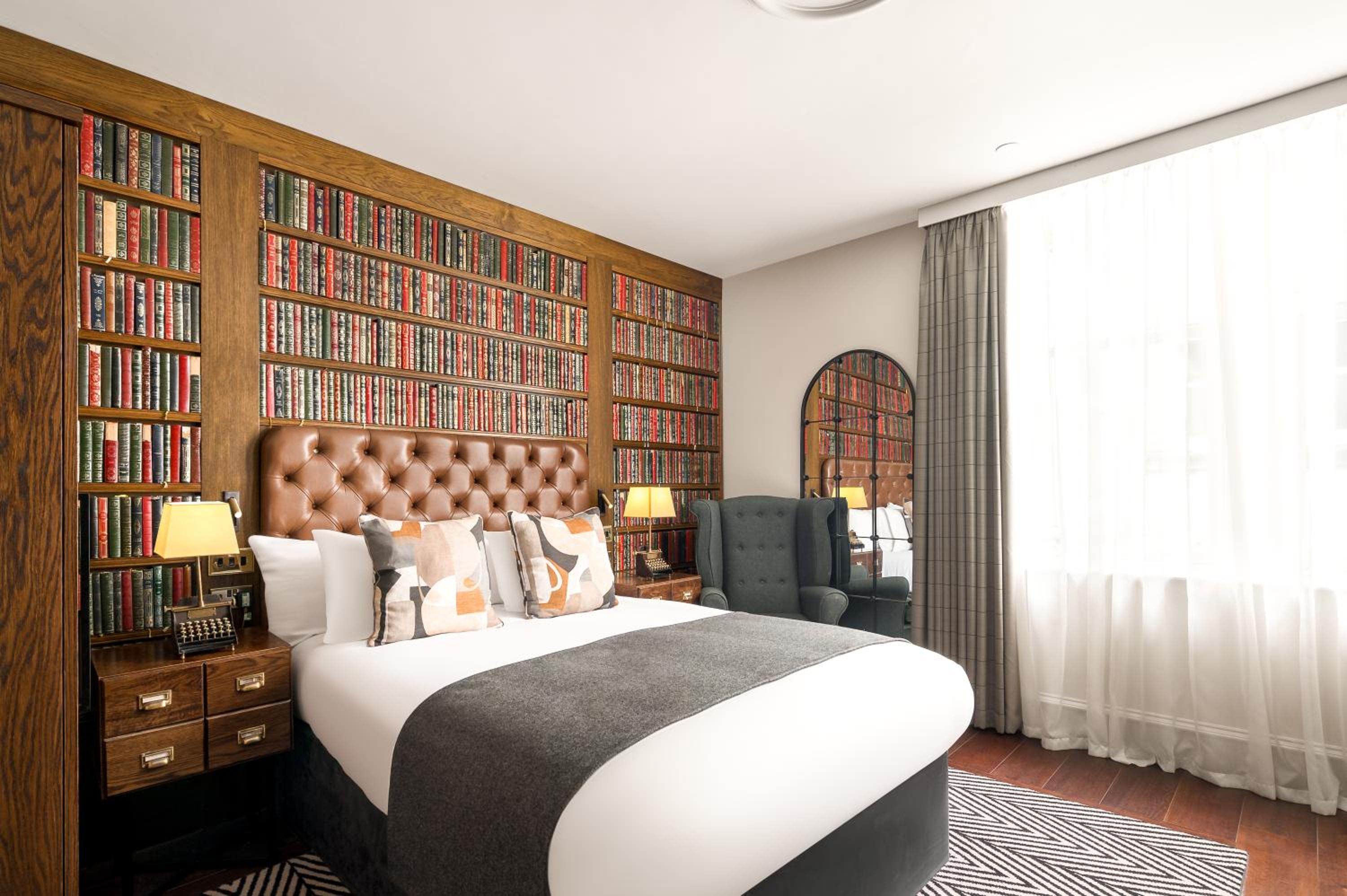 Standard Room - Photo 1