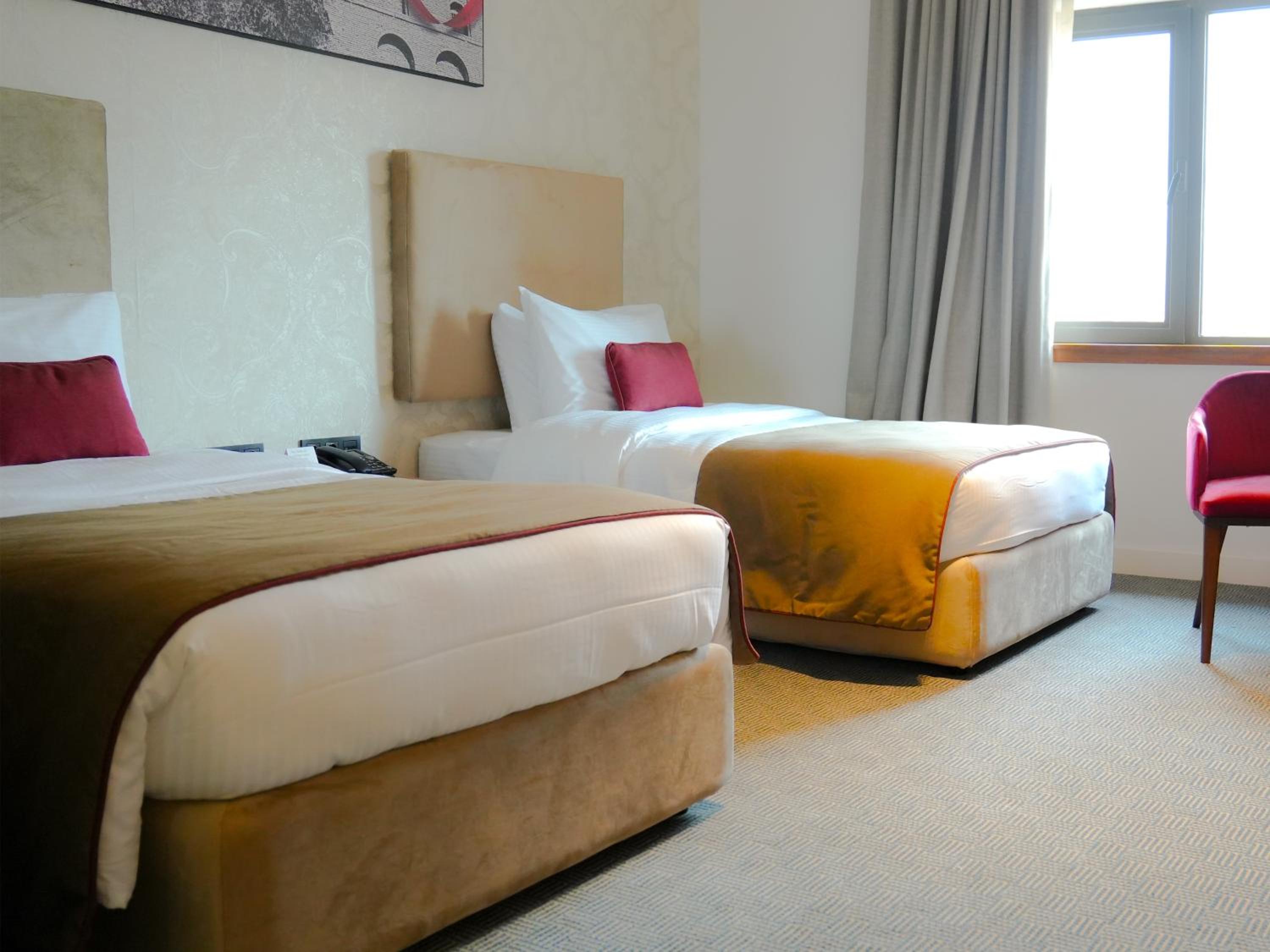 Twin Room - Photo 1