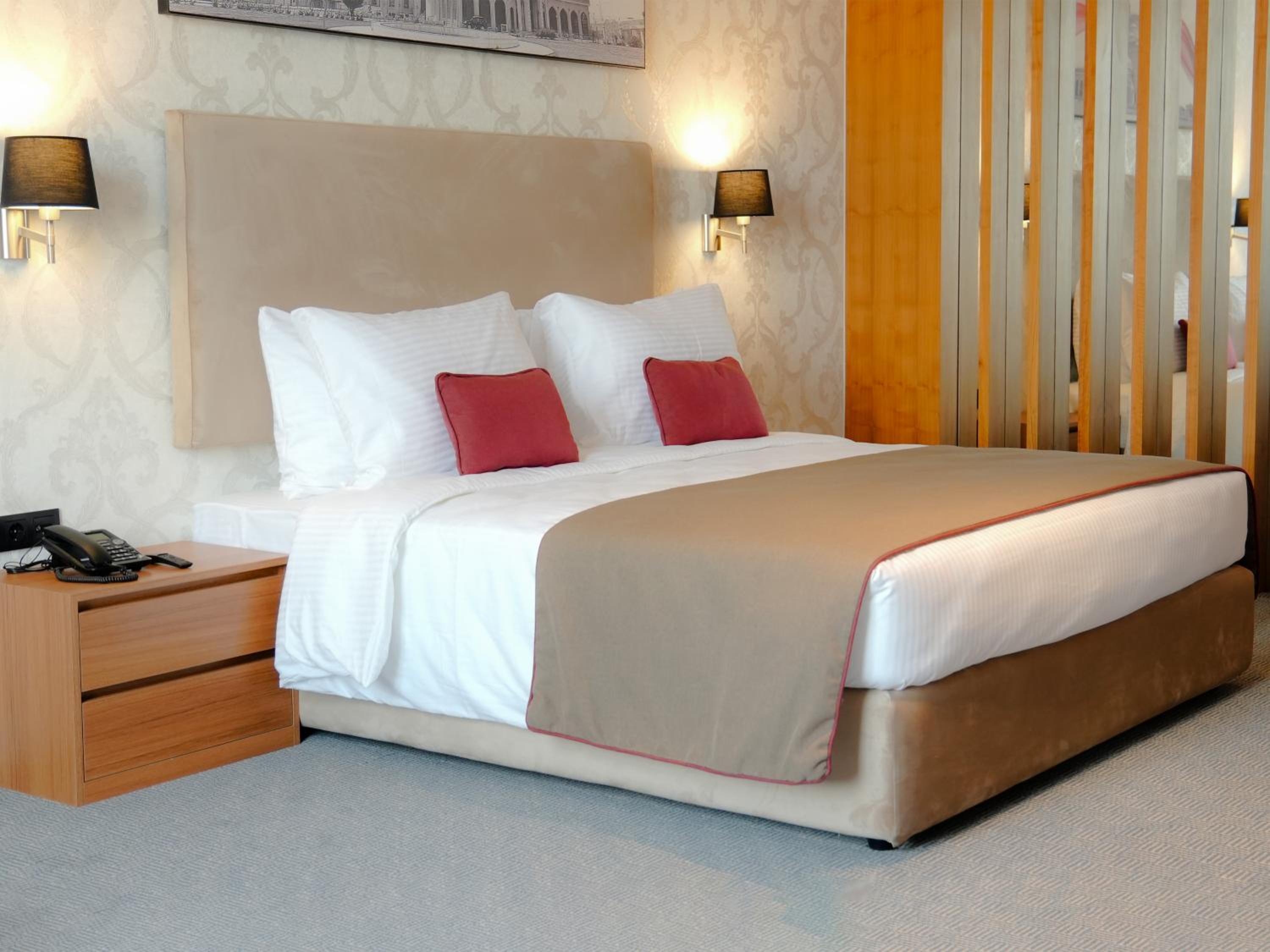 Superior King Room - Photo 1