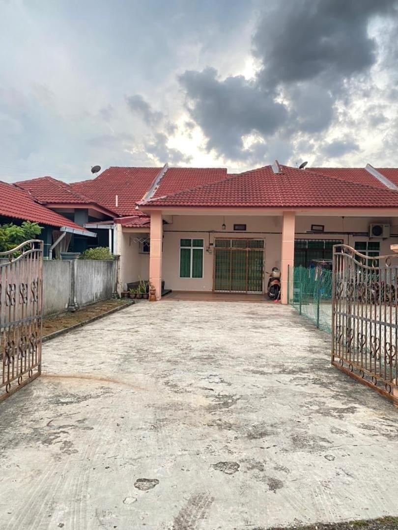 Two-Bedroom House photo 1