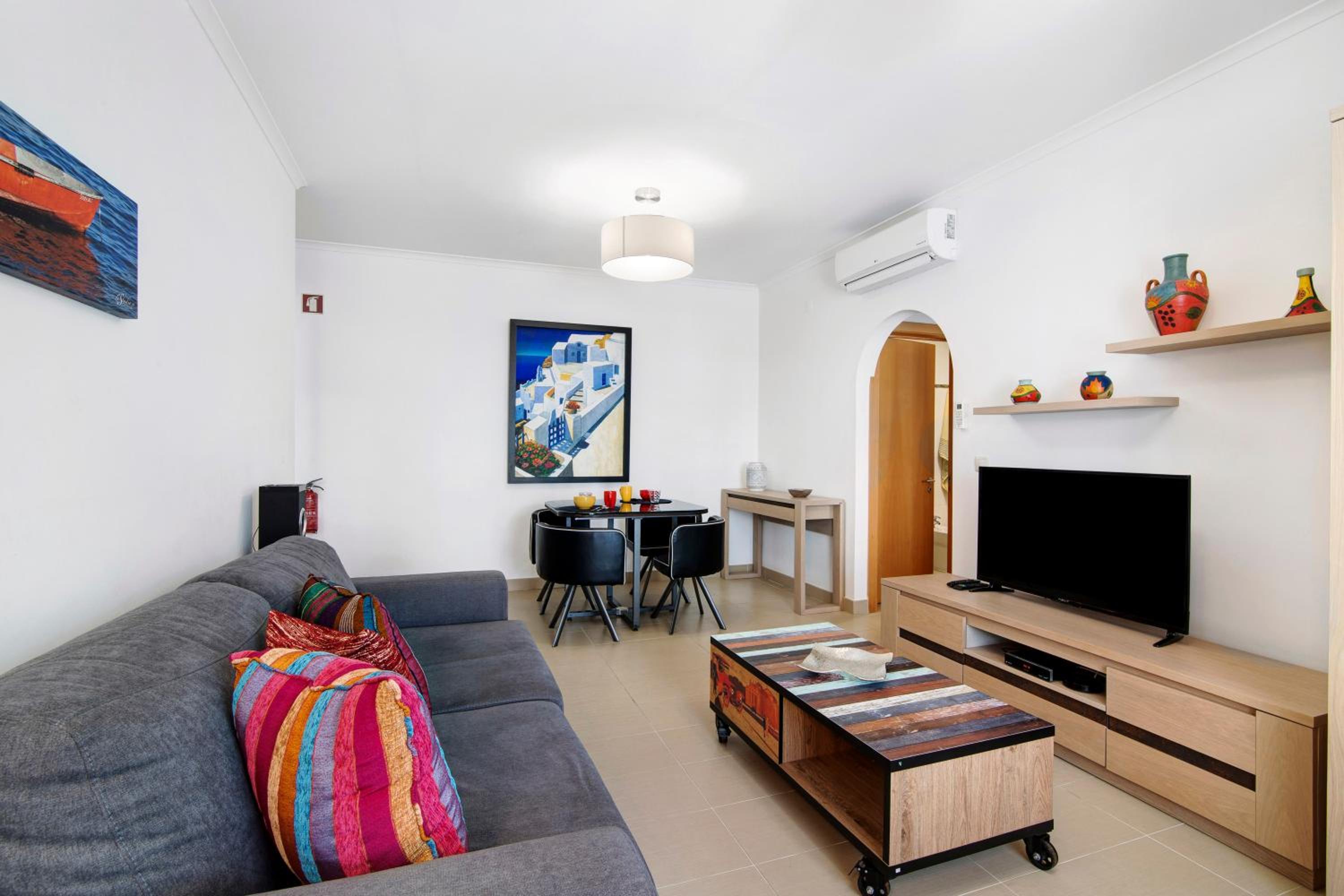 Superior One-Bedroom Apartment