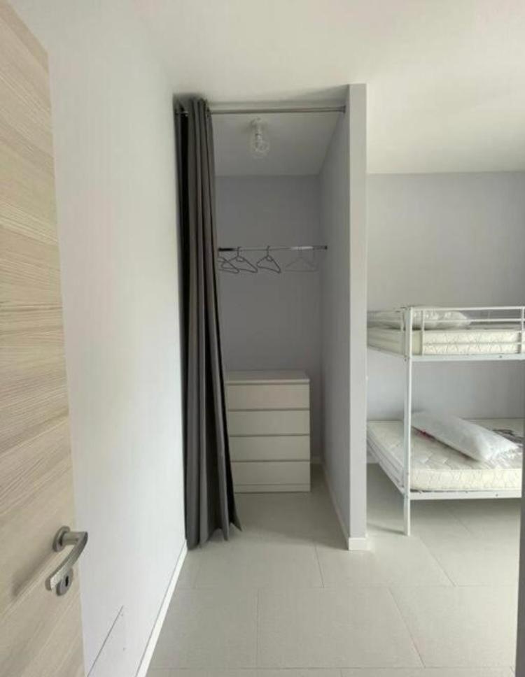 Three-Bedroom Apartment photo 3
