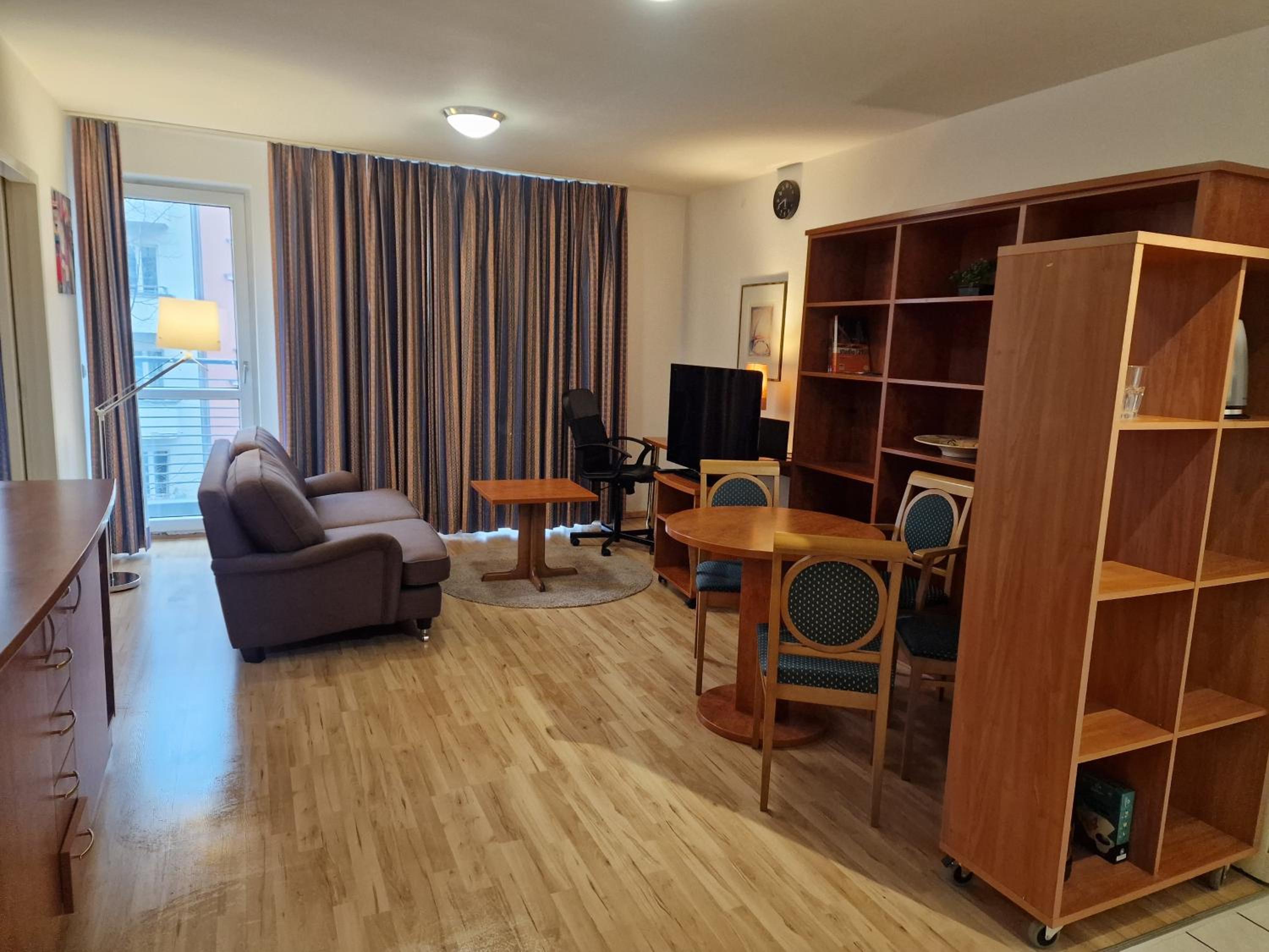 One-Bedroom Apartment photo 2