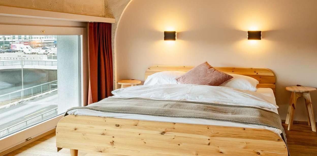 Private Double Room with Bathroom - Photo 1
