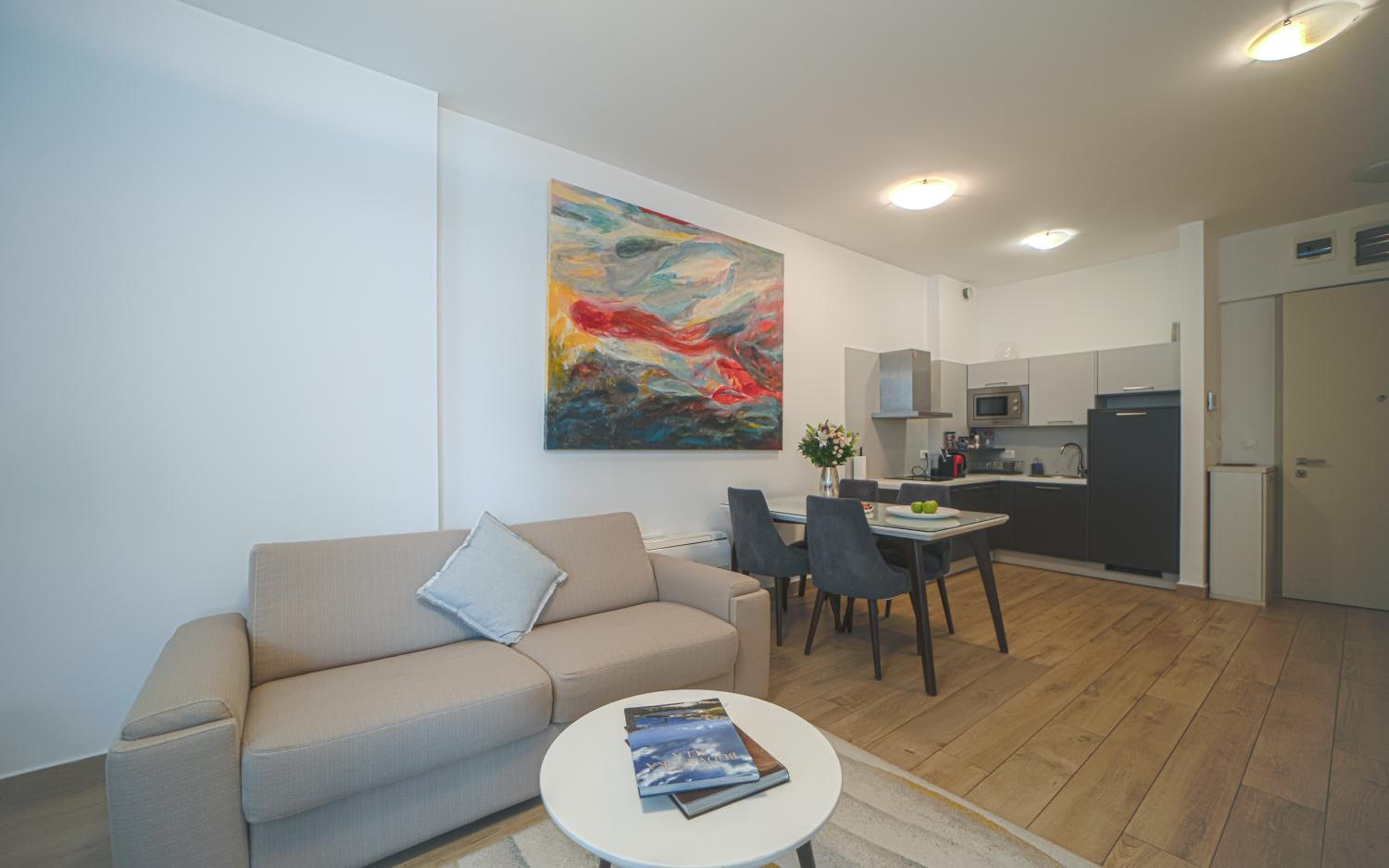 Apartment with Side Sea View photo 2