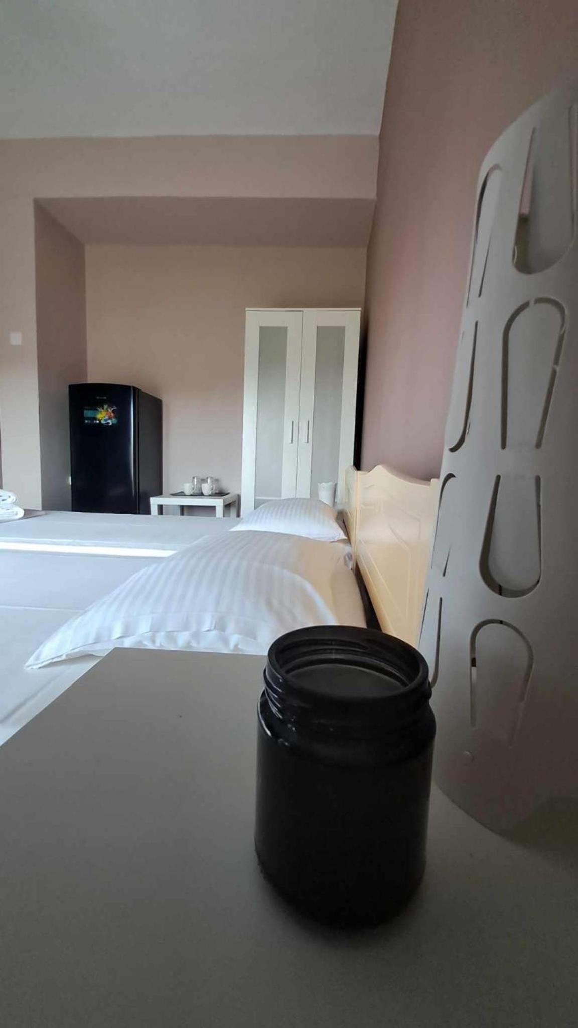 Standard Twin Room with Mountain View