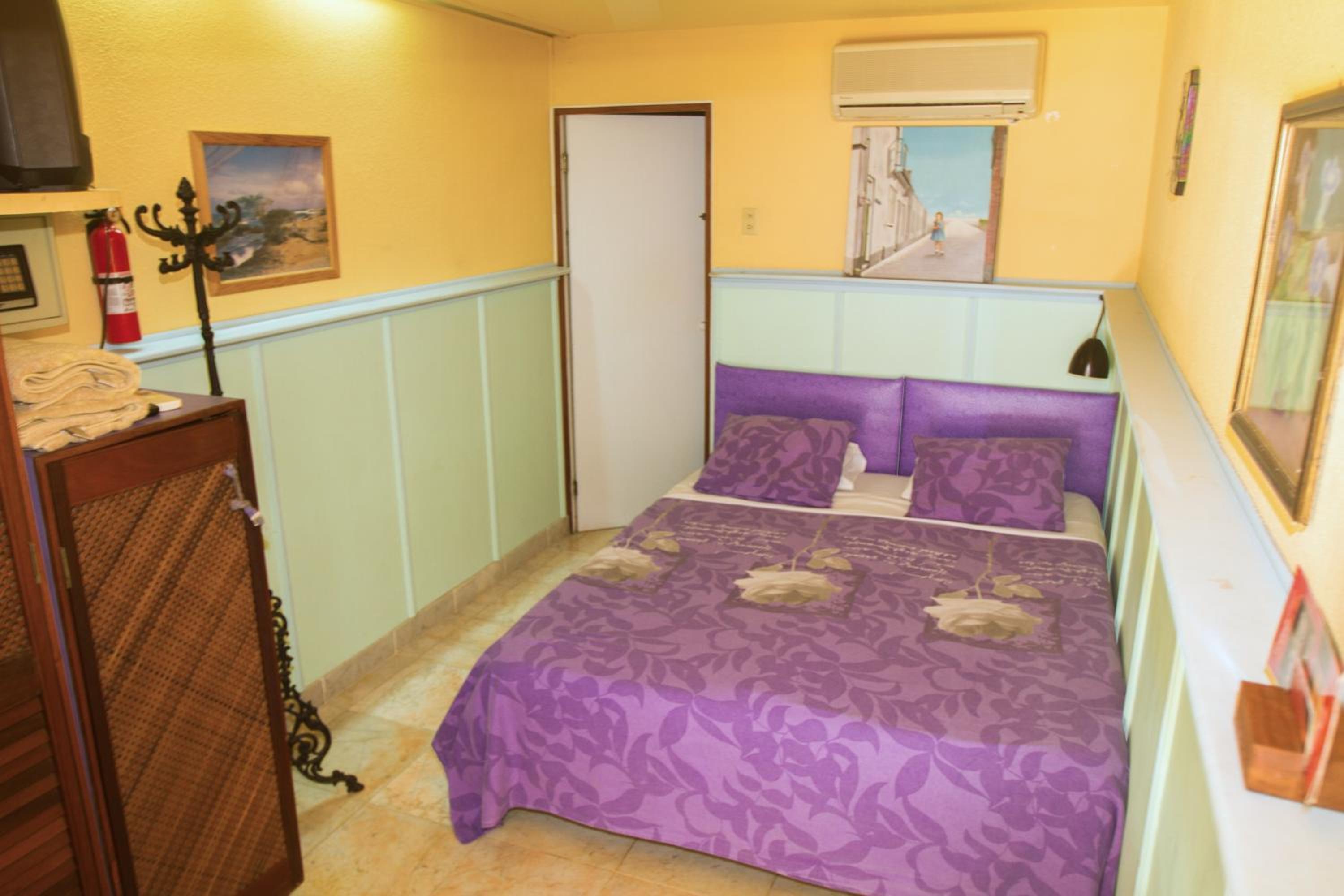 Small One-Bedroom Apartment with Garden View photo 2