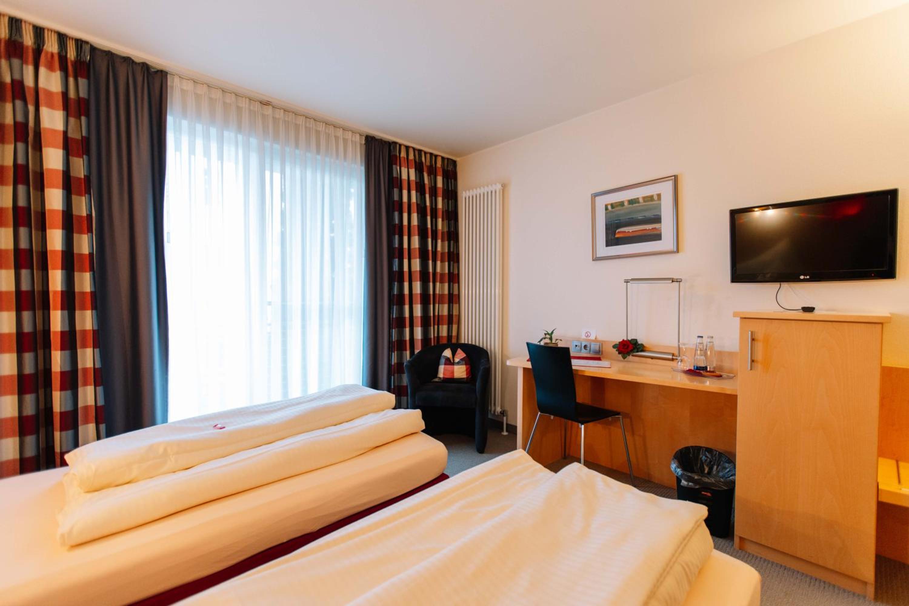 Double Room with Private Bathroom photo 3
