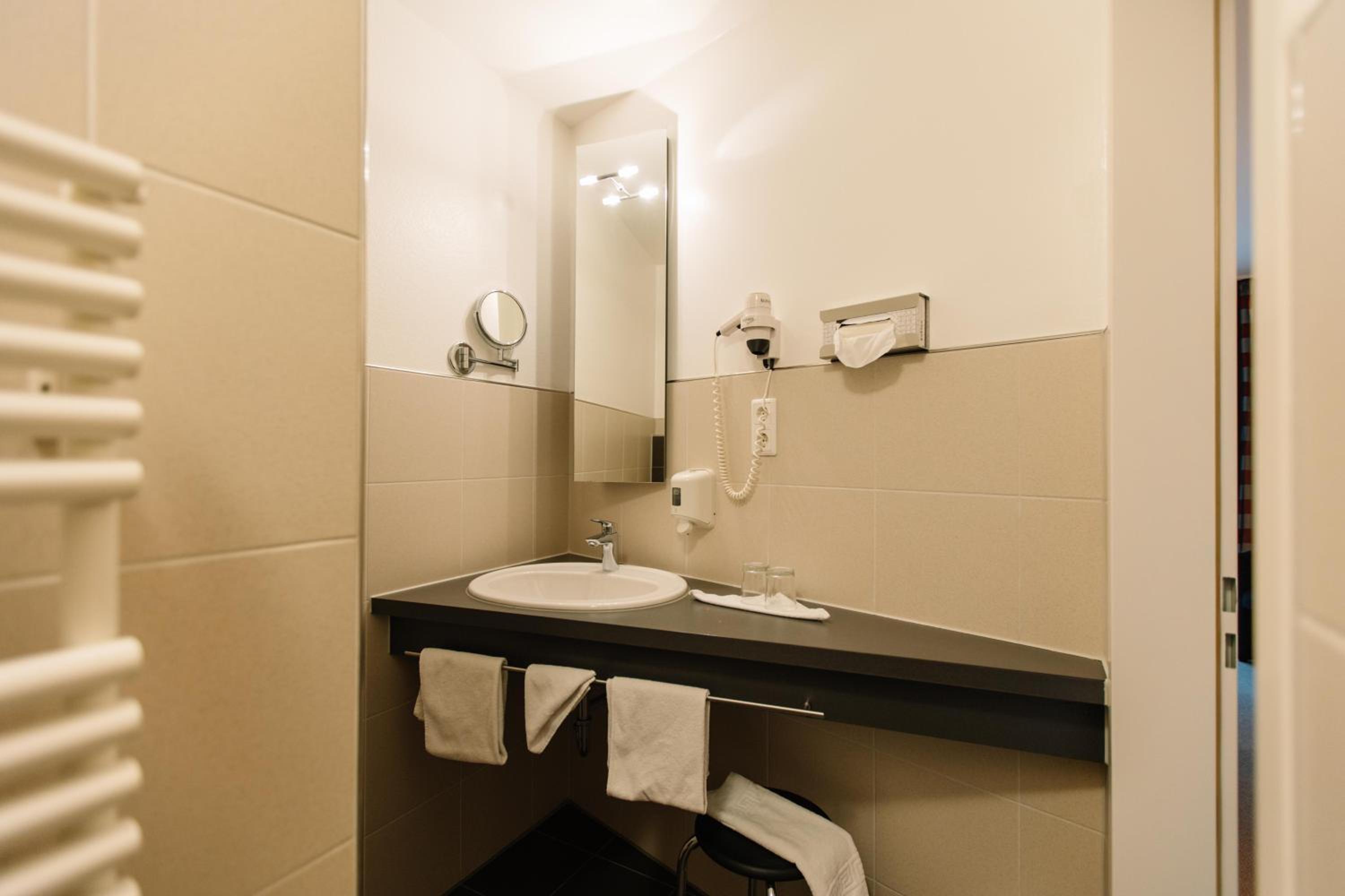 Double Room with Private Bathroom photo 2