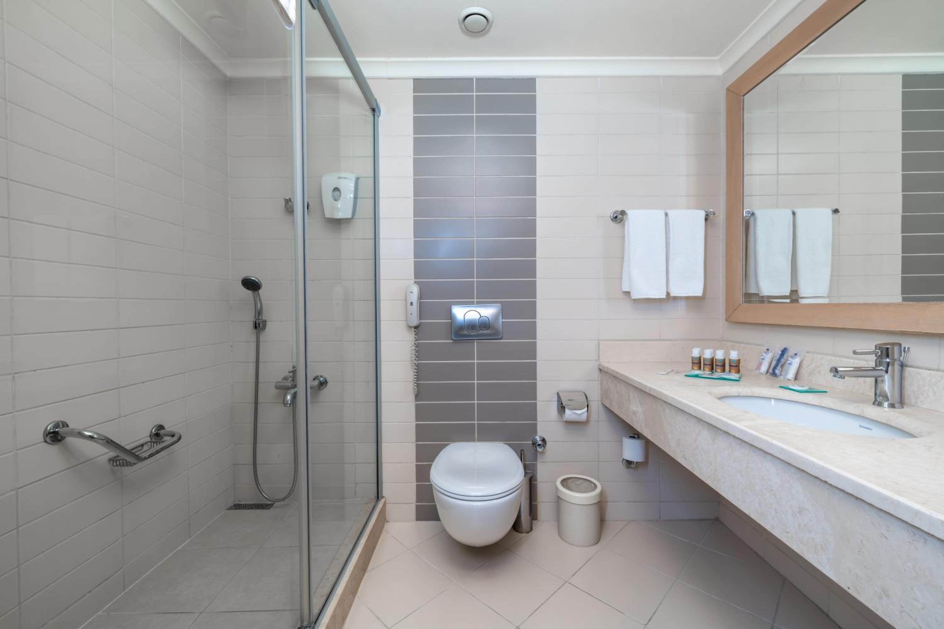 Standard Quadruple Room photo 2