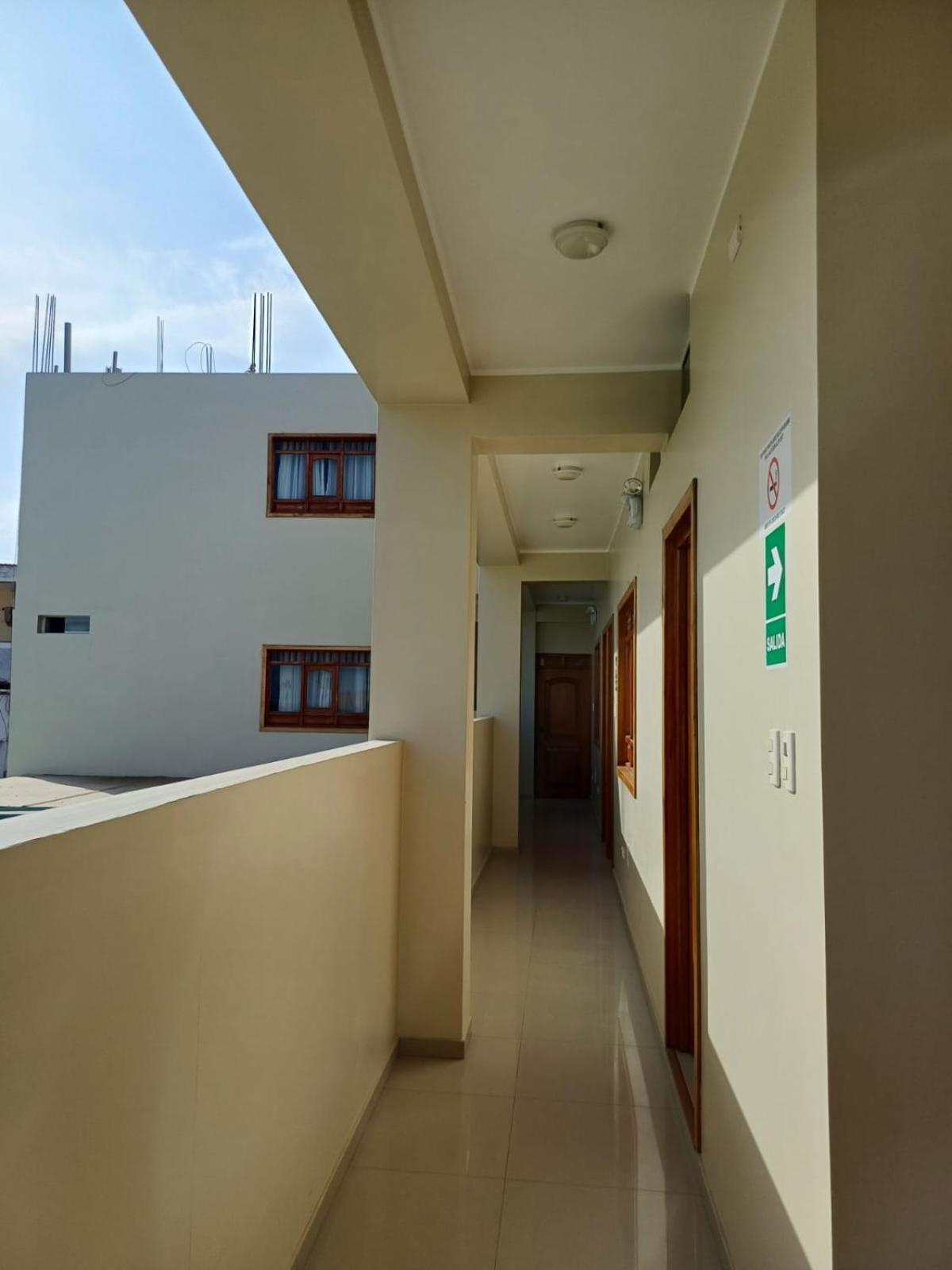 Double Room with Private Bathroom photo 2