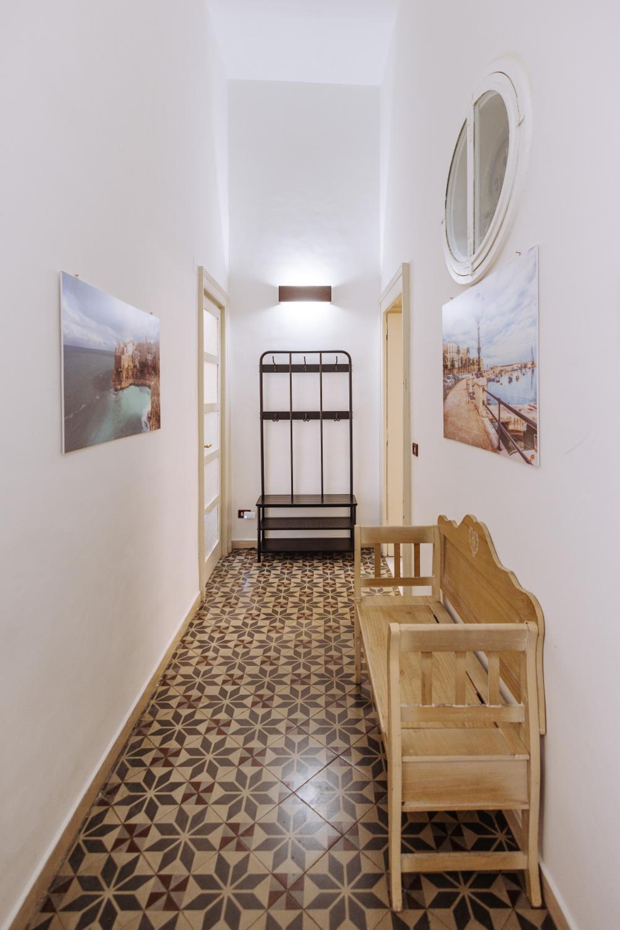One-Bedroom Apartment - Photo 6