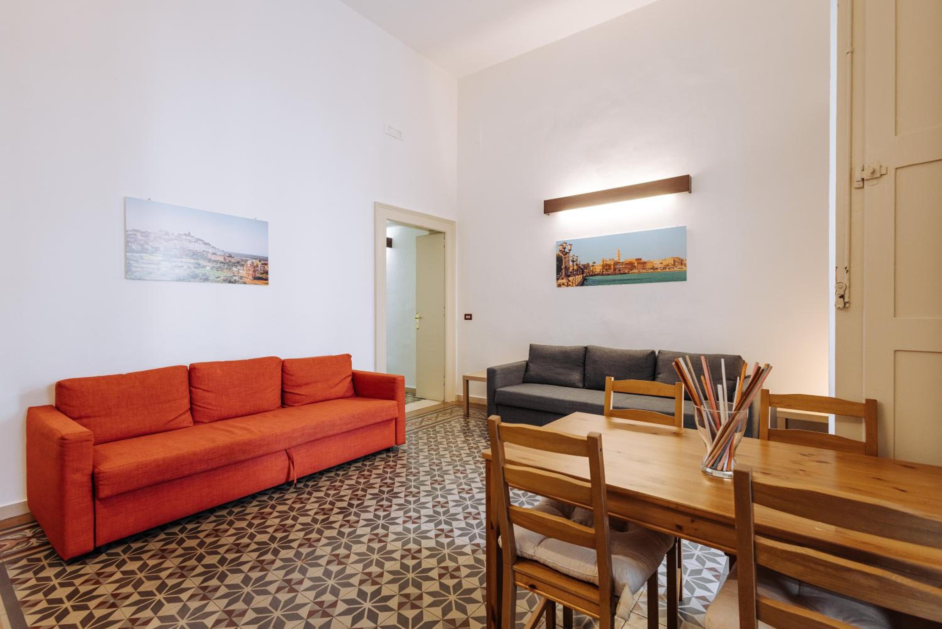 One-Bedroom Apartment - Photo 8