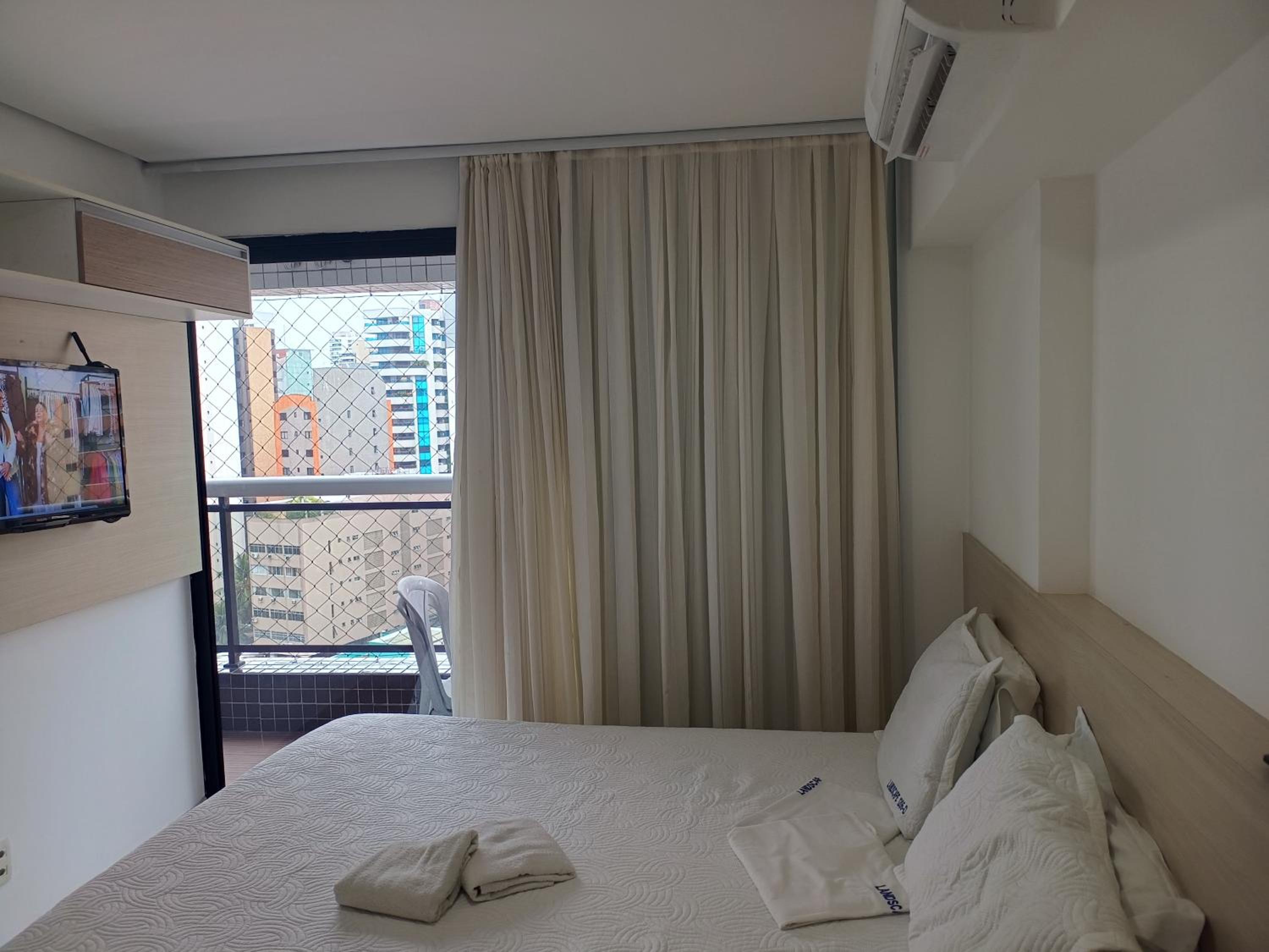 Apartment with Balcony photo 3