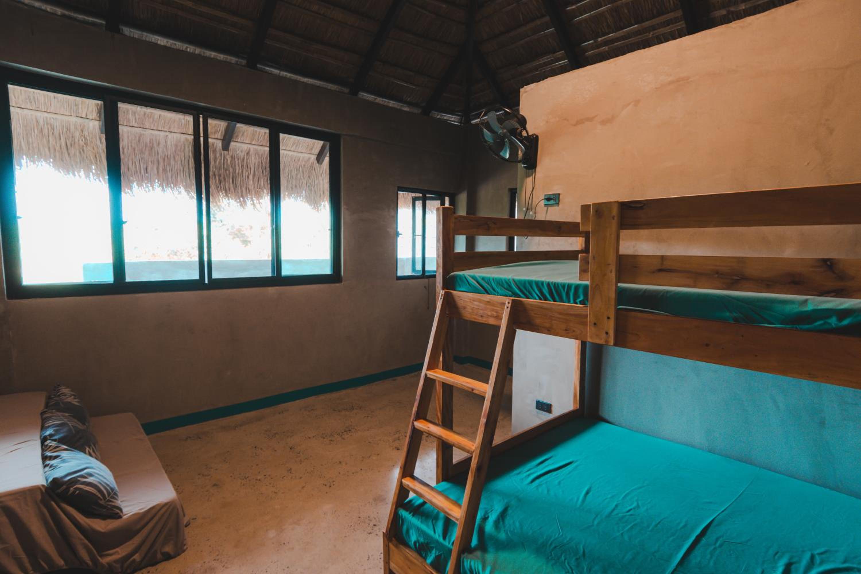 Deluxe Triple Room photo 2