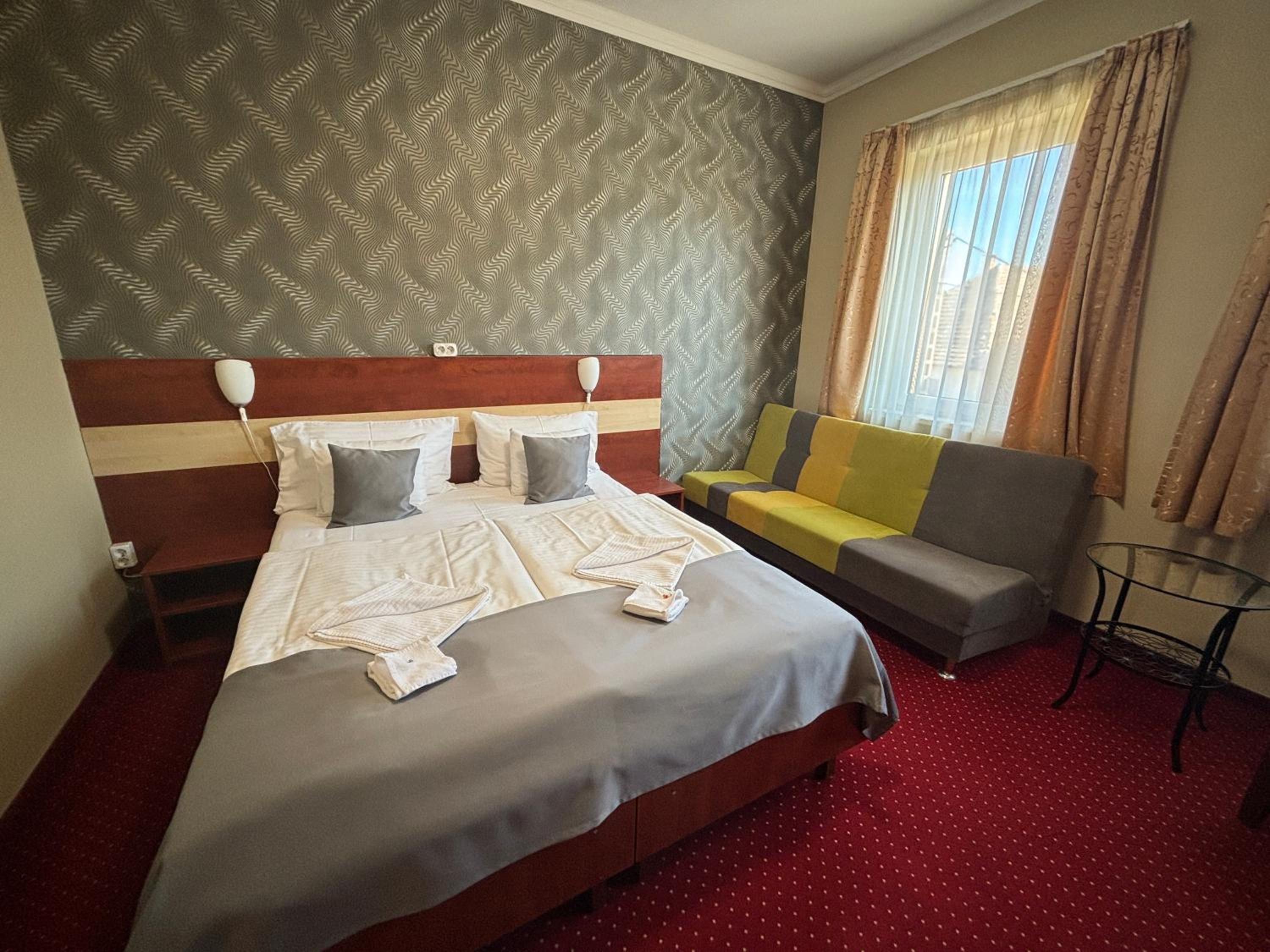 Double or Twin Room - Photo 19