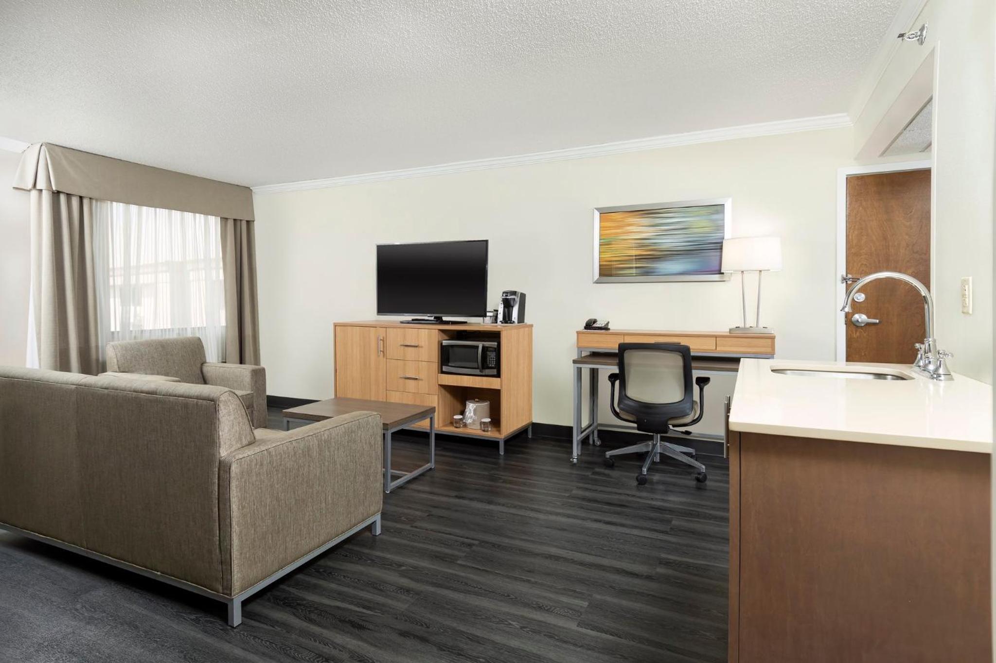 Executive King Room - Non-Smoking photo 3