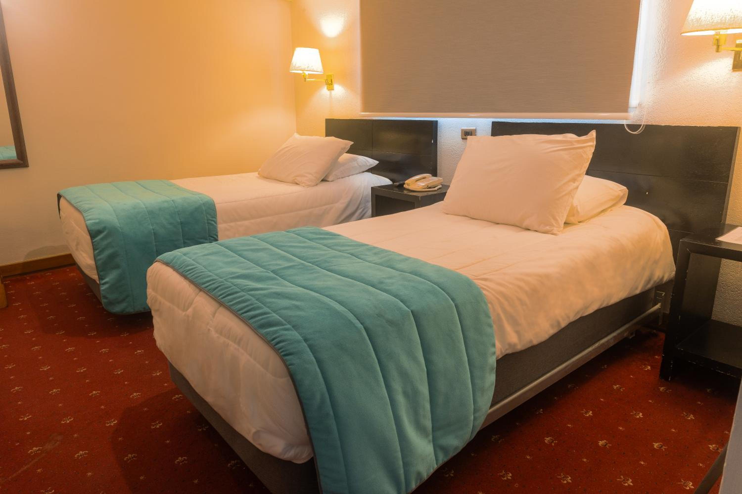 Executive Double Room - two single beds photo 1