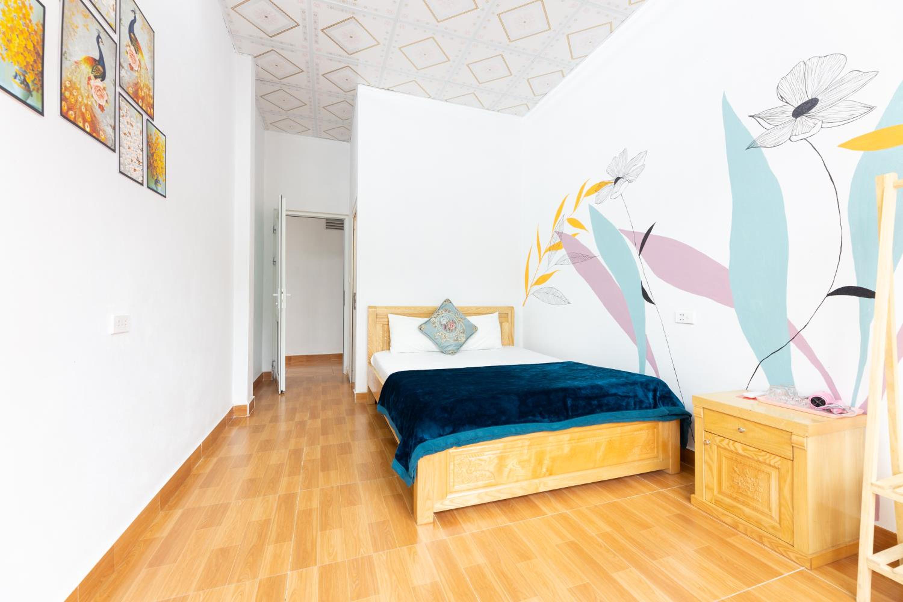 Double Room with Balcony - Photo 5