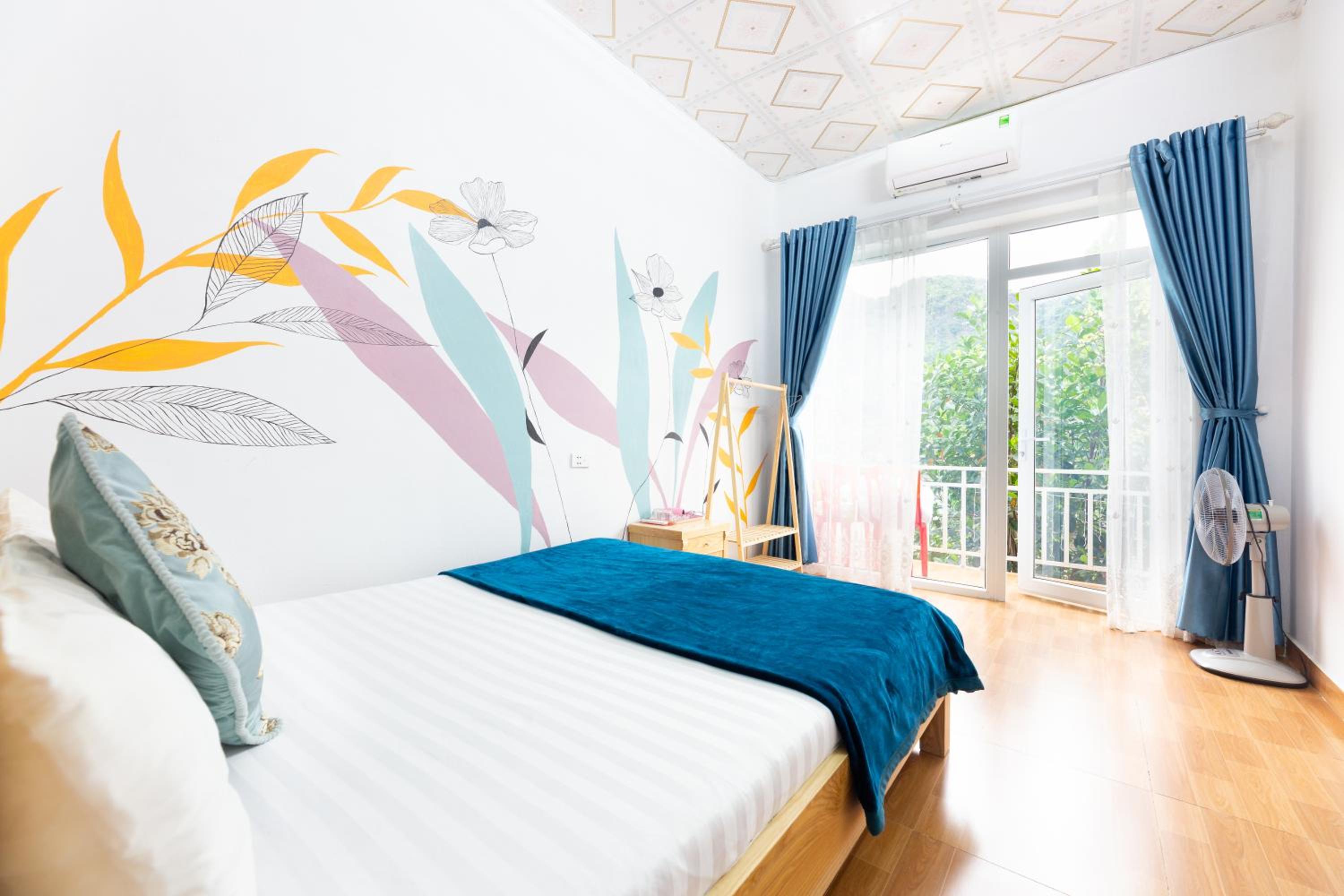 Double Room with Balcony - Photo 6