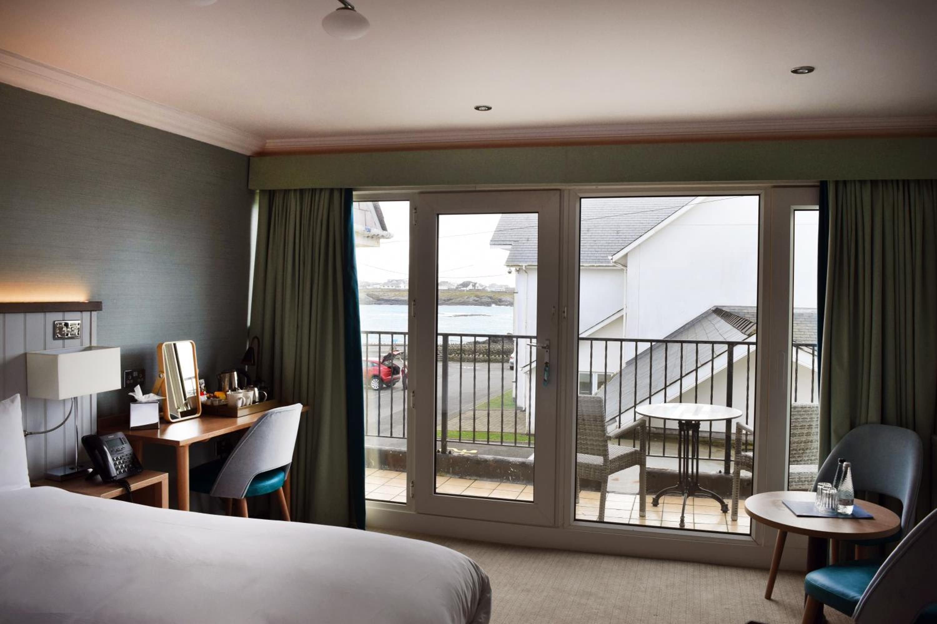 Deluxe Double or Twin Room with Balcony